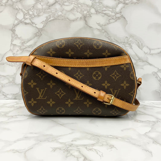 LOUIS VUITTON Monogram brois shoulder bag