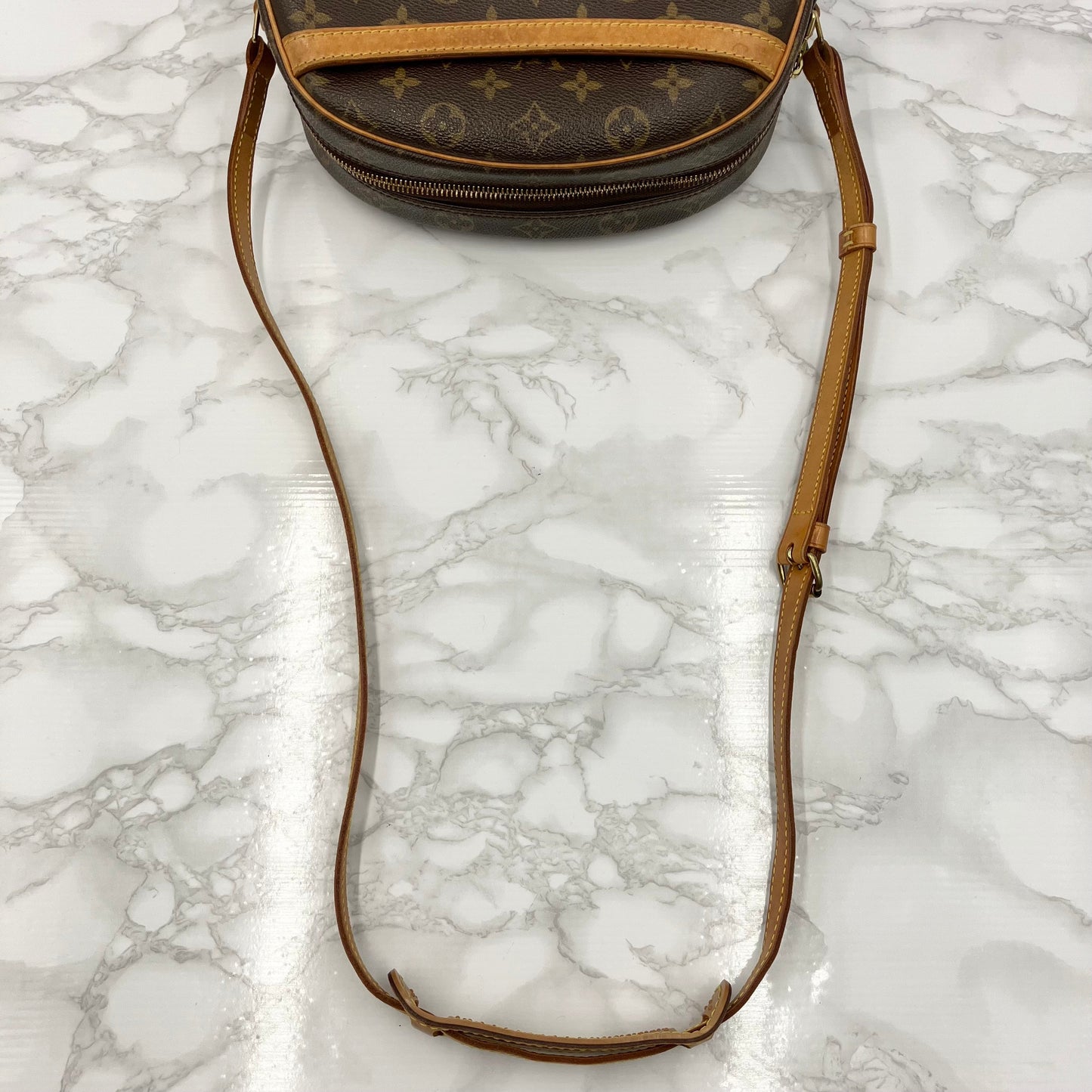 LOUIS VUITTON Monogram brois shoulder bag