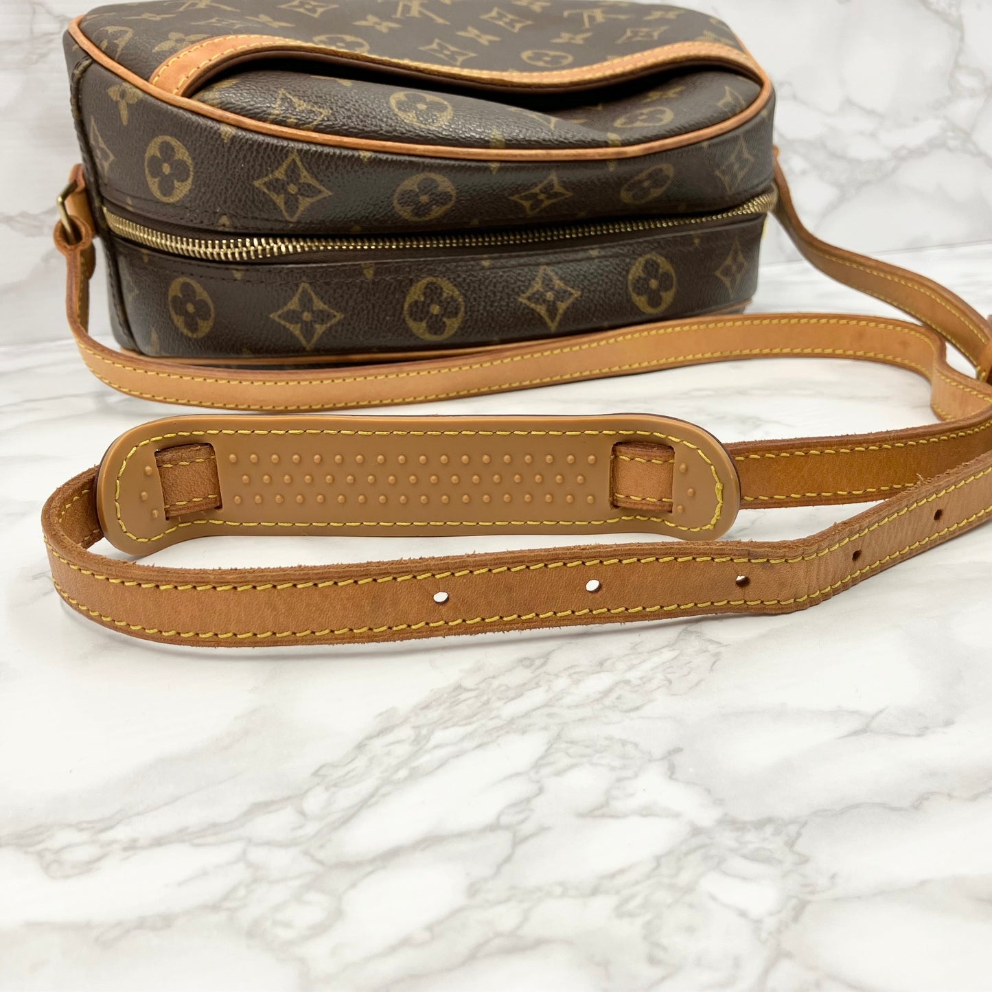 LOUIS VUITTON Monogram brois shoulder bag