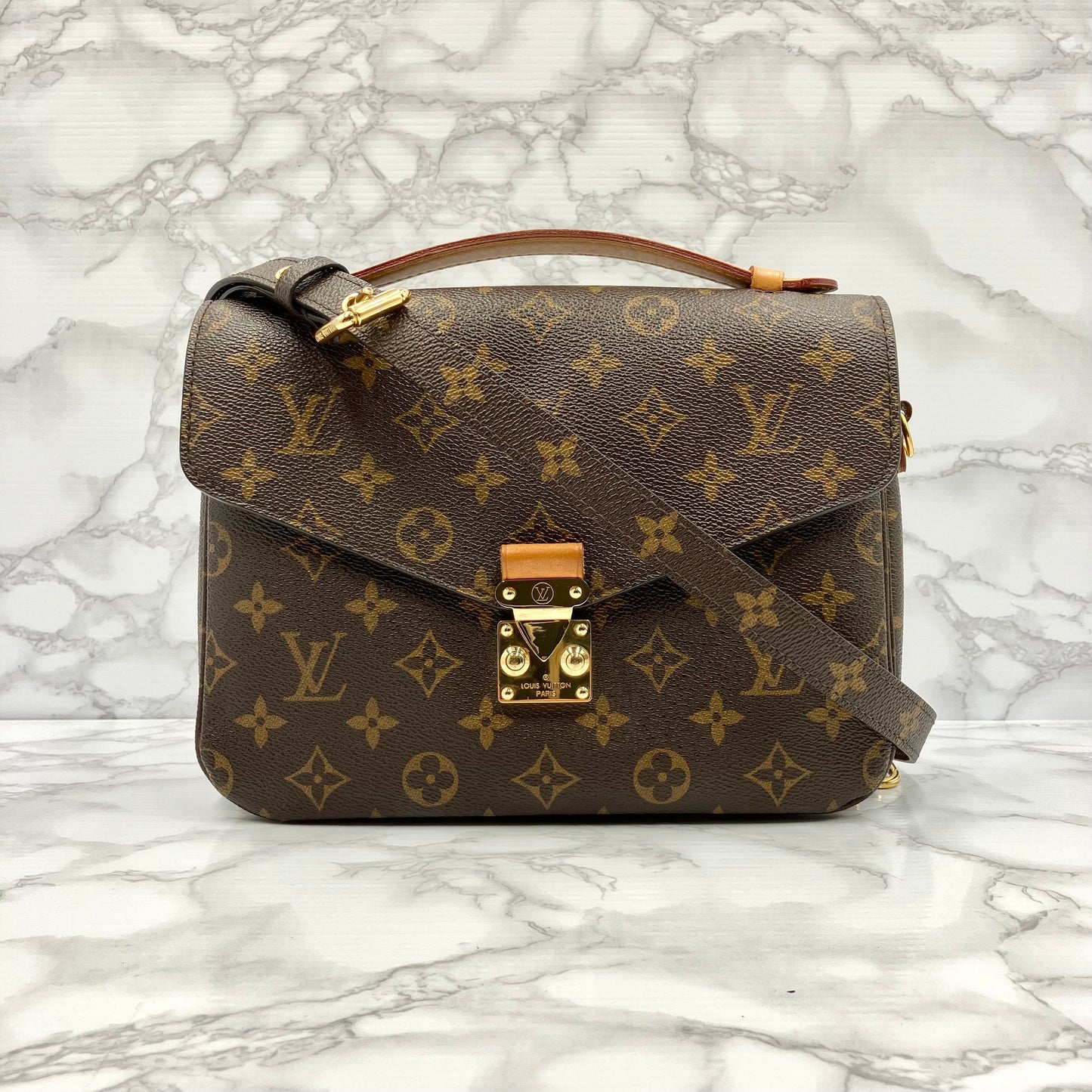 LOUIS VUITTON Monogram Metis
