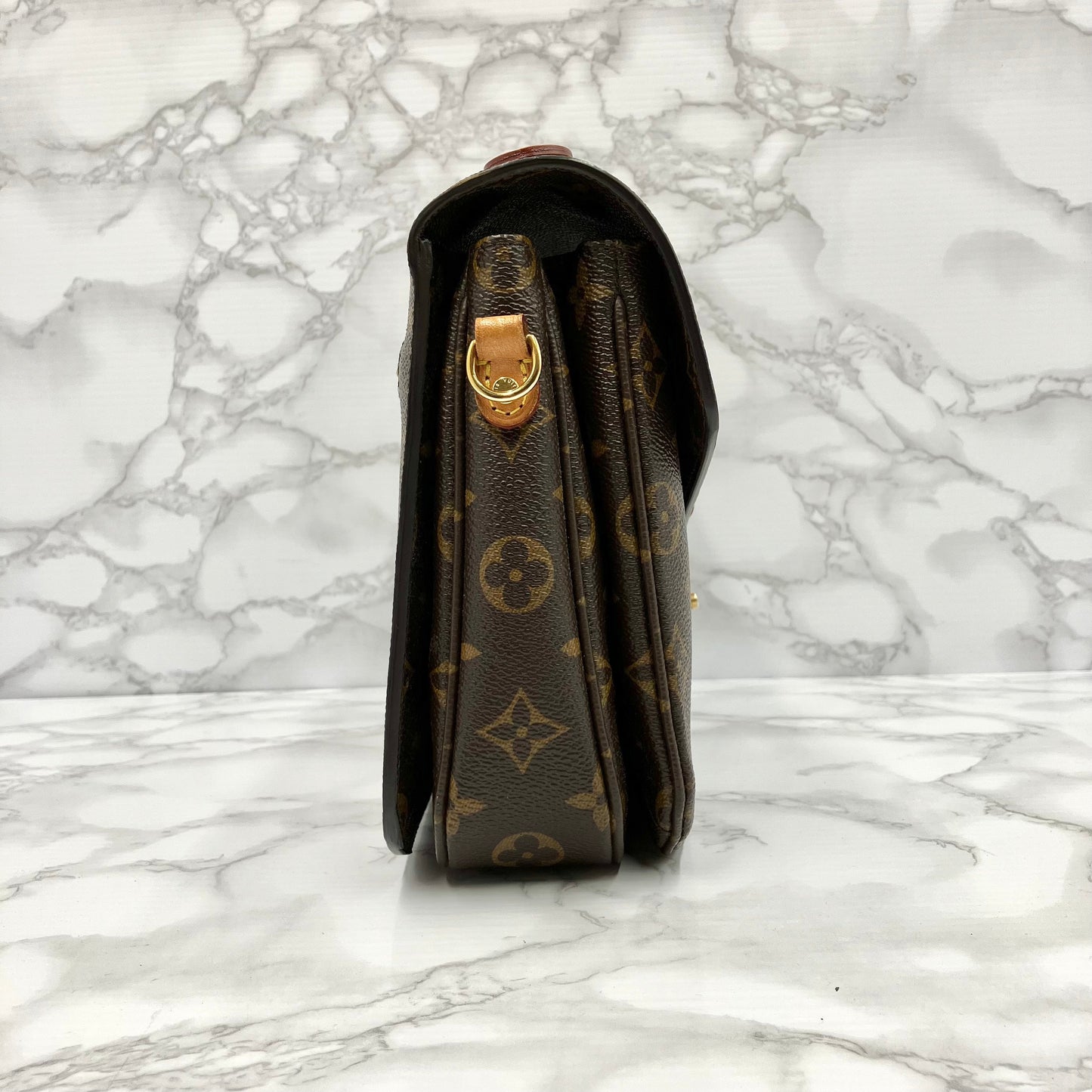 LOUIS VUITTON Monogram Metis