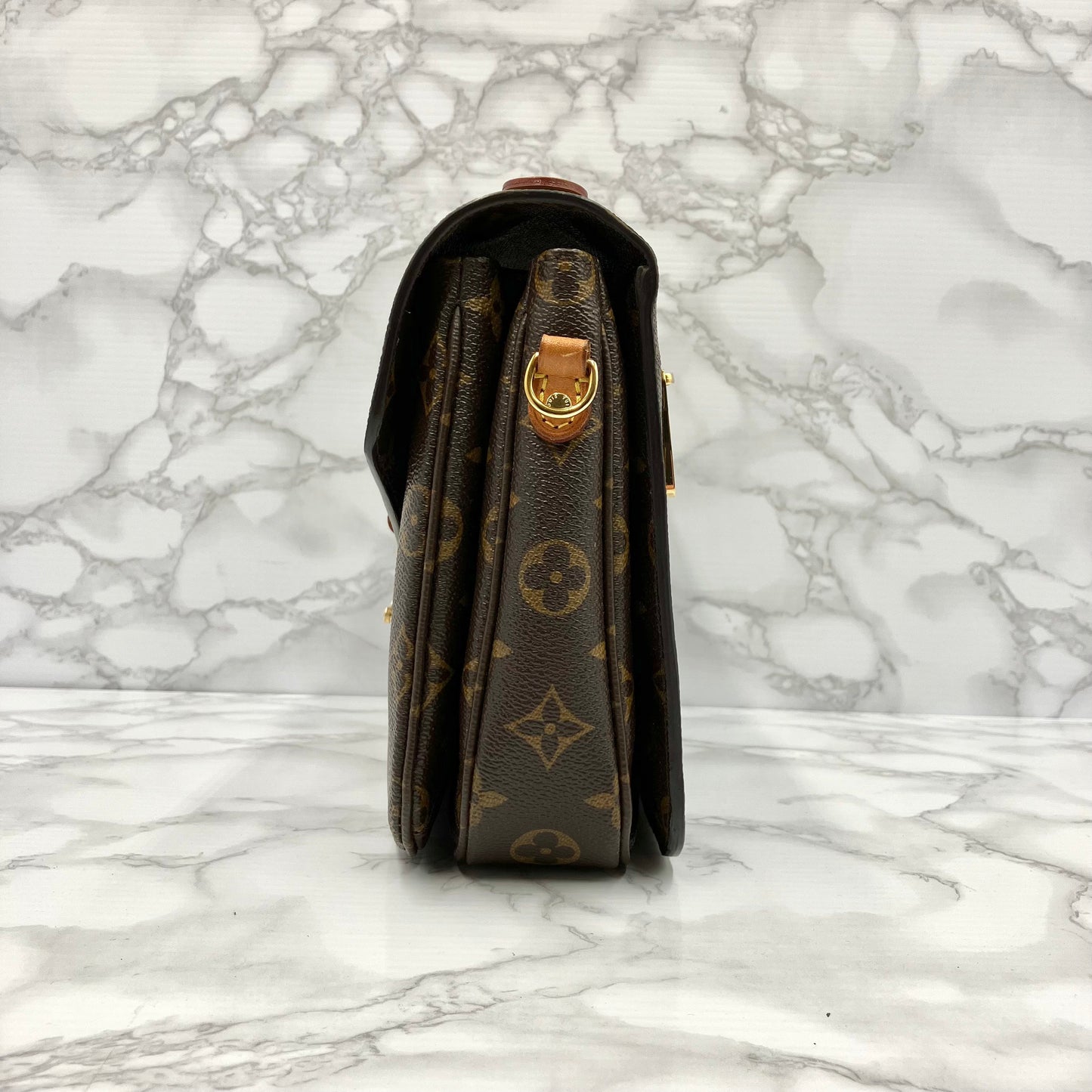 LOUIS VUITTON Monogram Metis