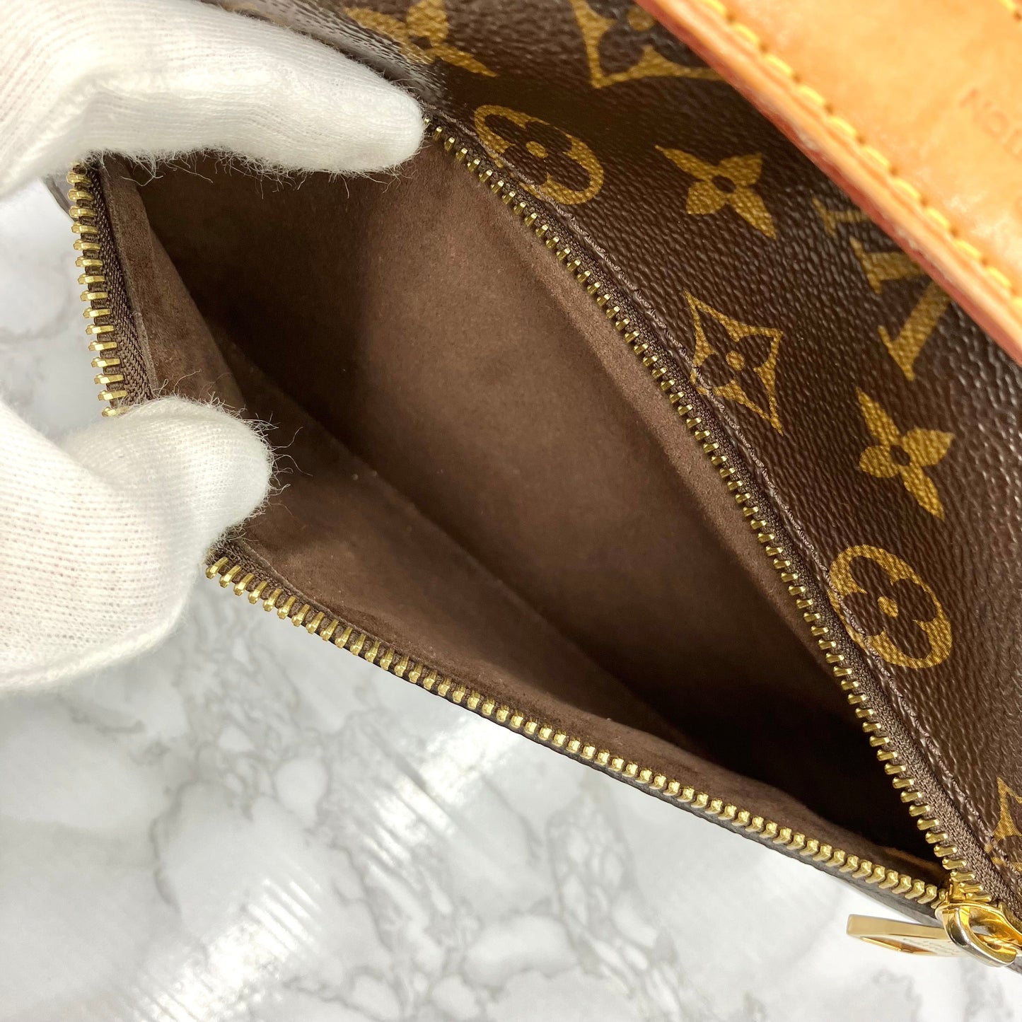 LOUIS VUITTON Monogram Metis