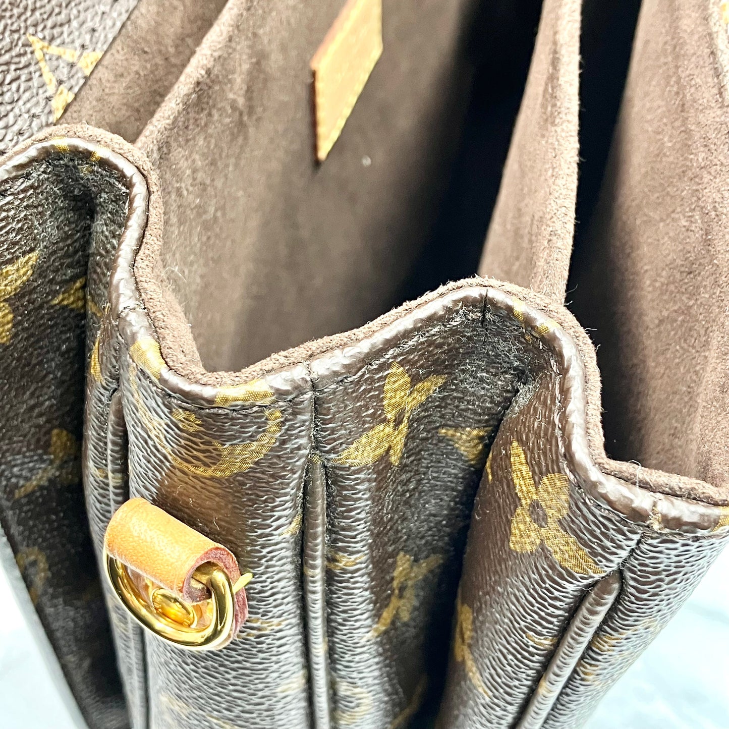 LOUIS VUITTON Monogram Metis