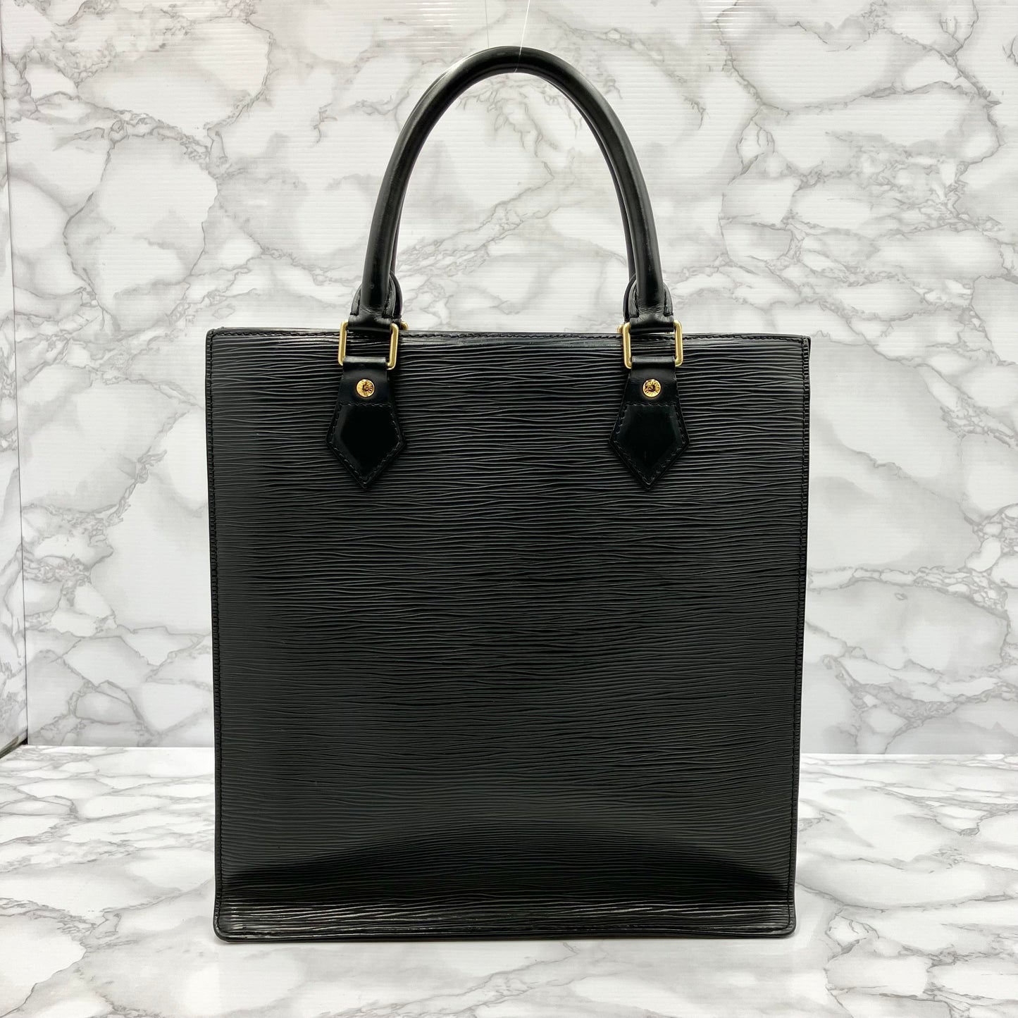 LOUIS VUITTON Epi Sack Pla PM