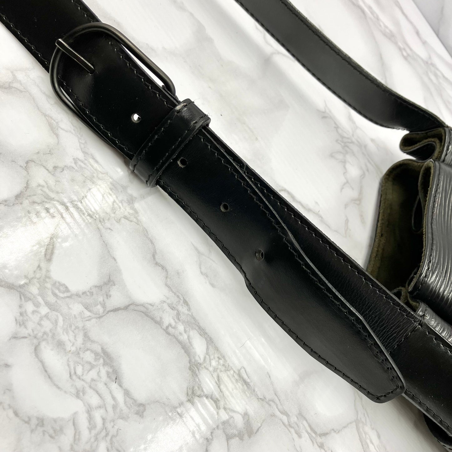LOUIS VUITTON Epi Sack De Paul