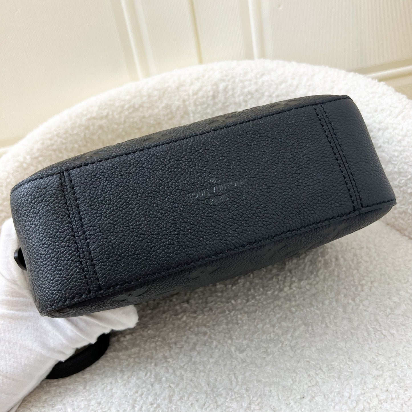LV Saintonge Crossbody Camera Bag in Black Empriente Leather and GHW