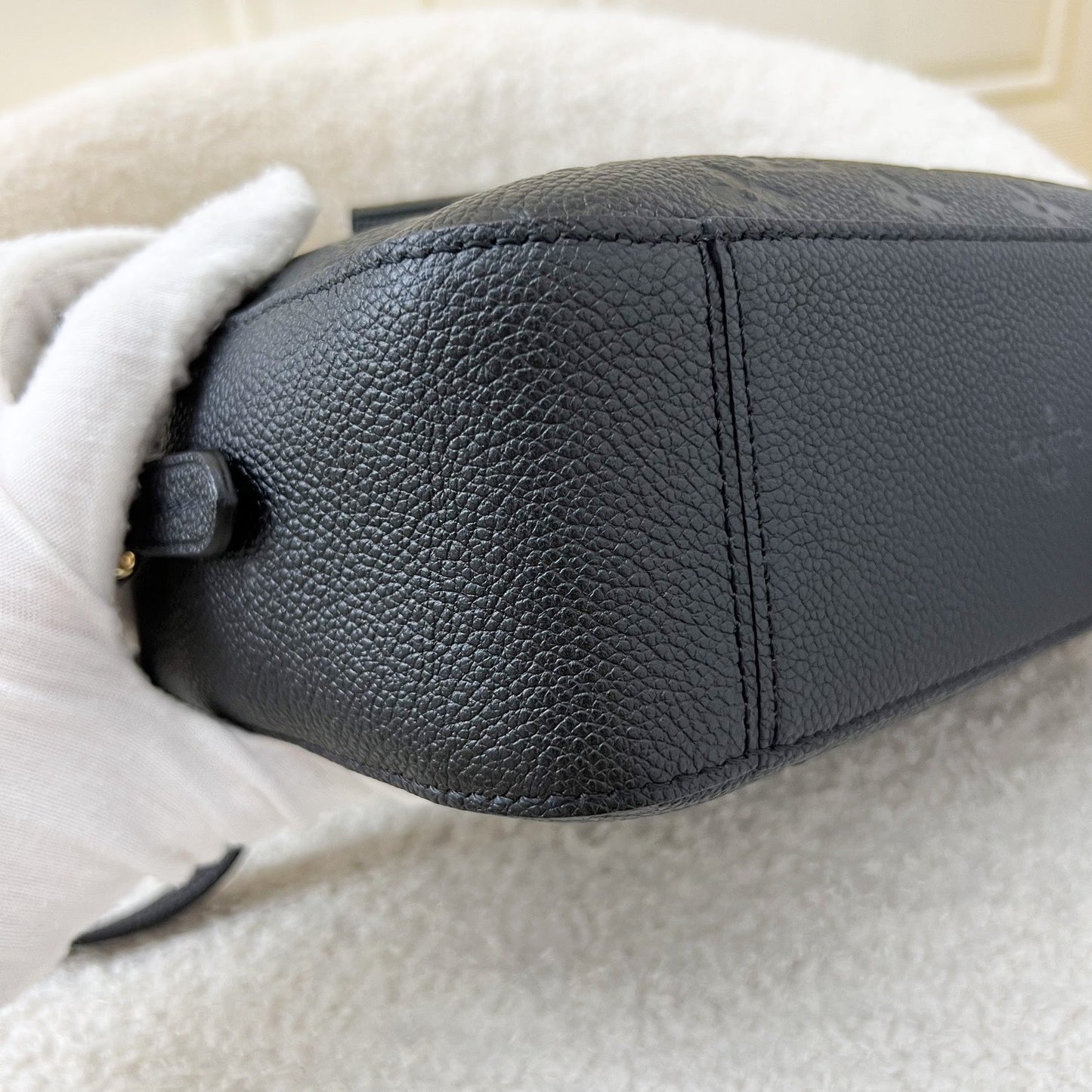LV Saintonge Crossbody Camera Bag in Black Empriente Leather and GHW
