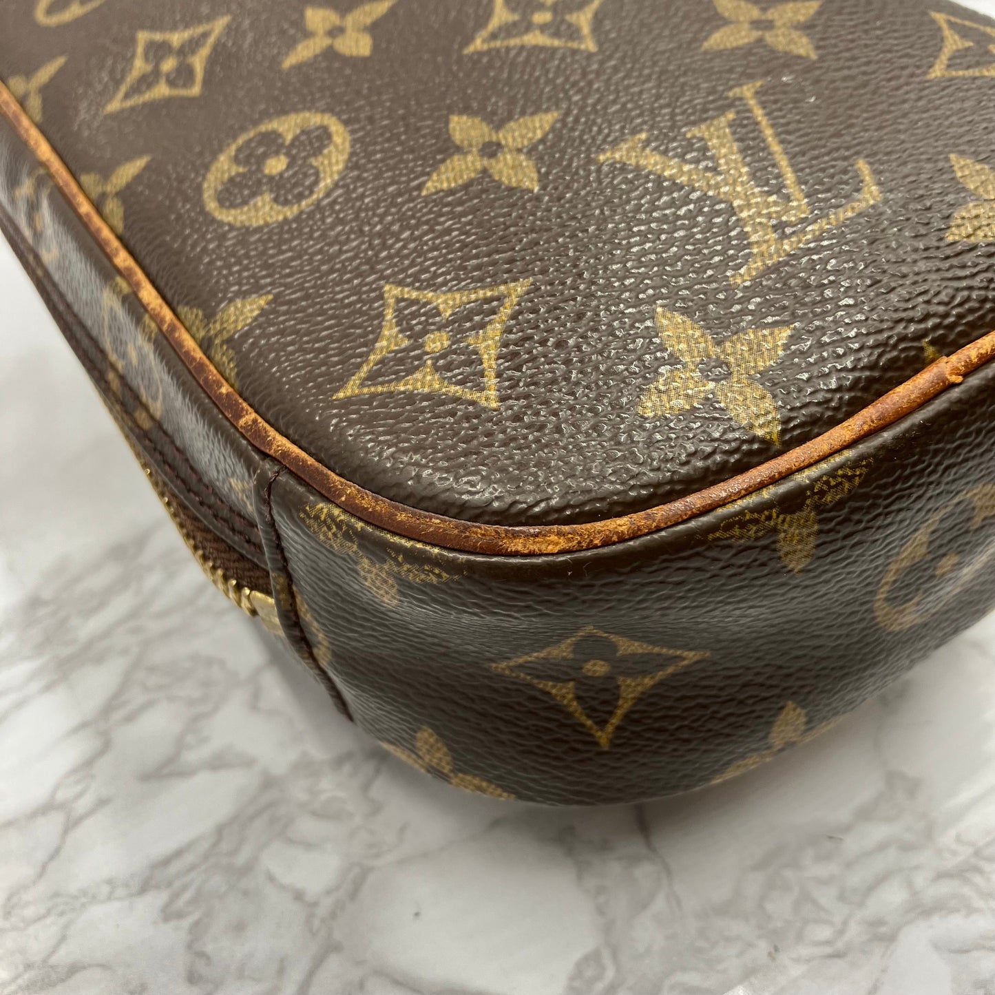 LOUIS VUITON Pochette Gange