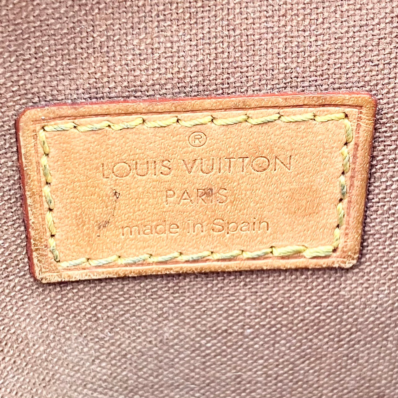 LOUIS VUITON Pochette Gange