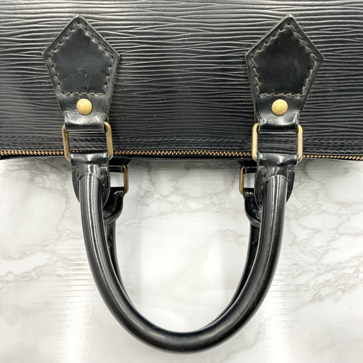 LOUIS VUITTON Epi Speedy 25