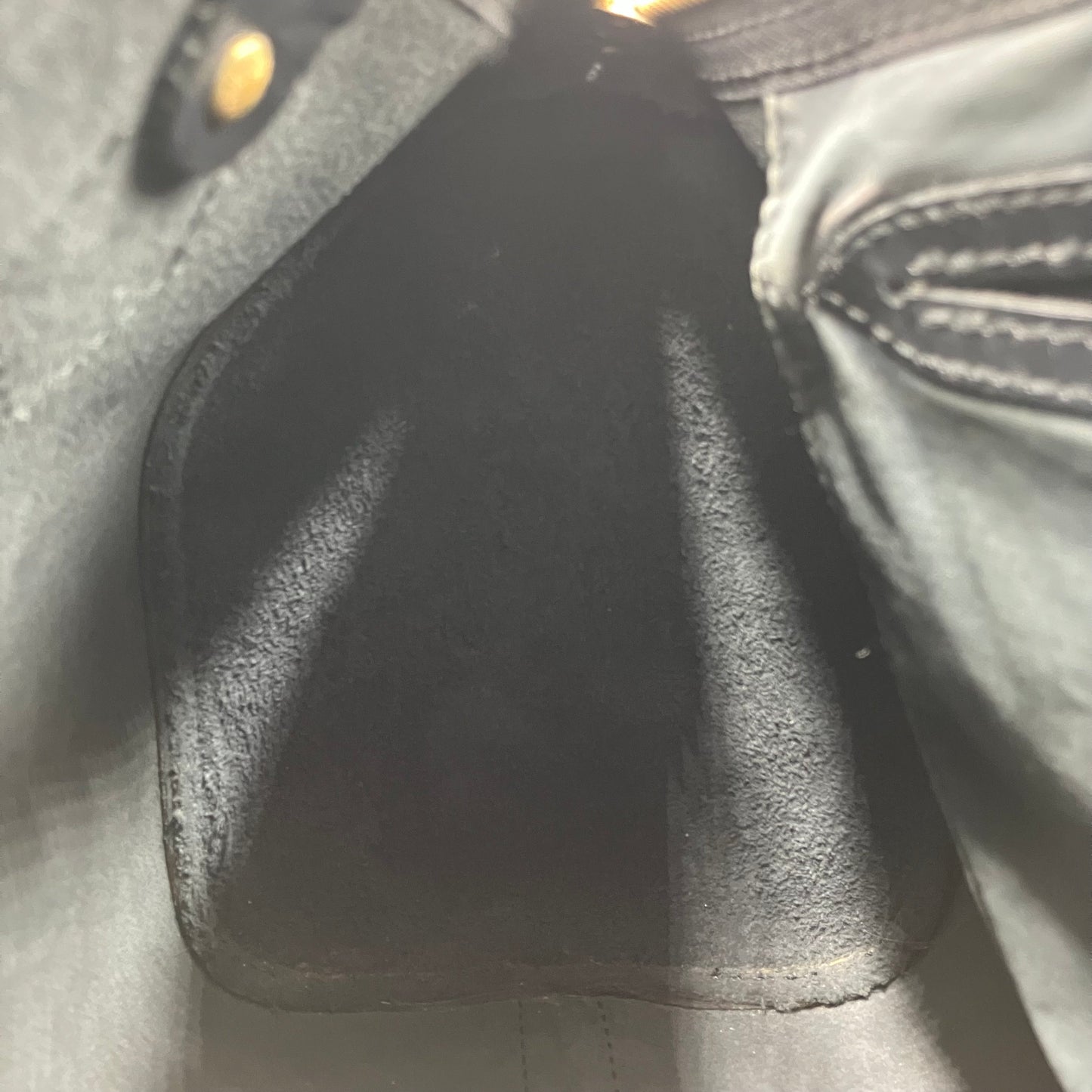 LOUIS VUITTON Epi Speedy 25