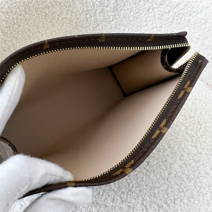 LV Toiletry 19 in Monogram Canvas and GHW