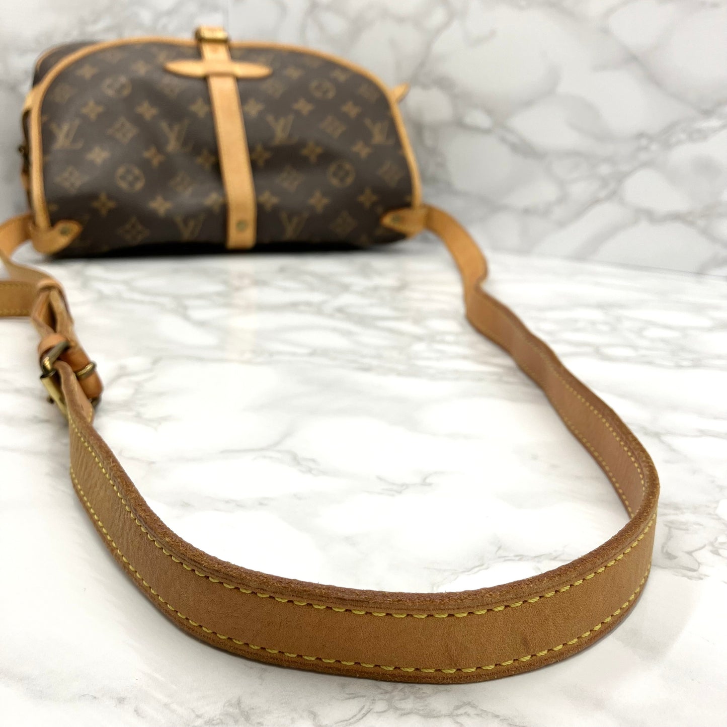 LOUIS VUITTON Monogram Saumur shoulder bag