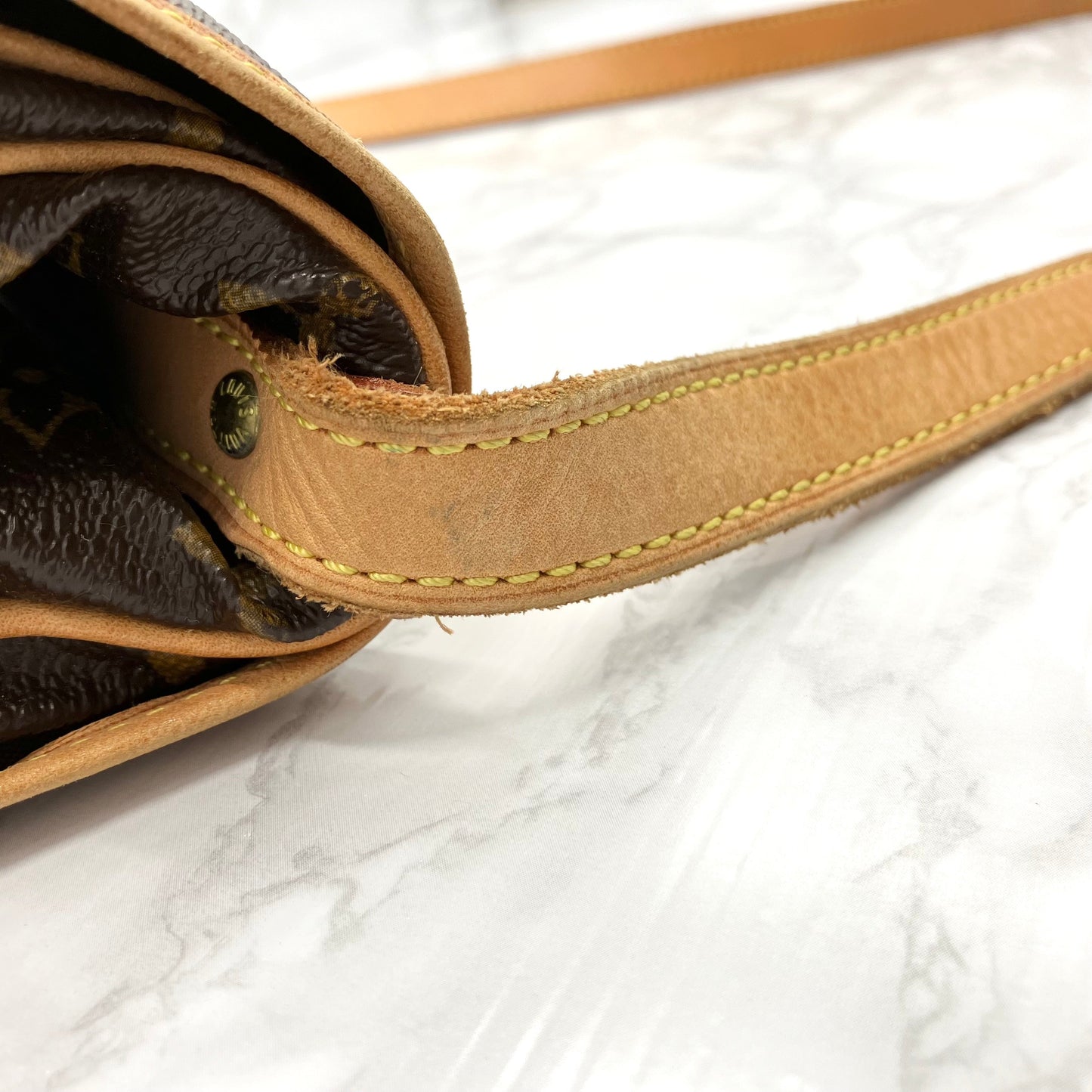 LOUIS VUITTON Monogram Saumur shoulder bag