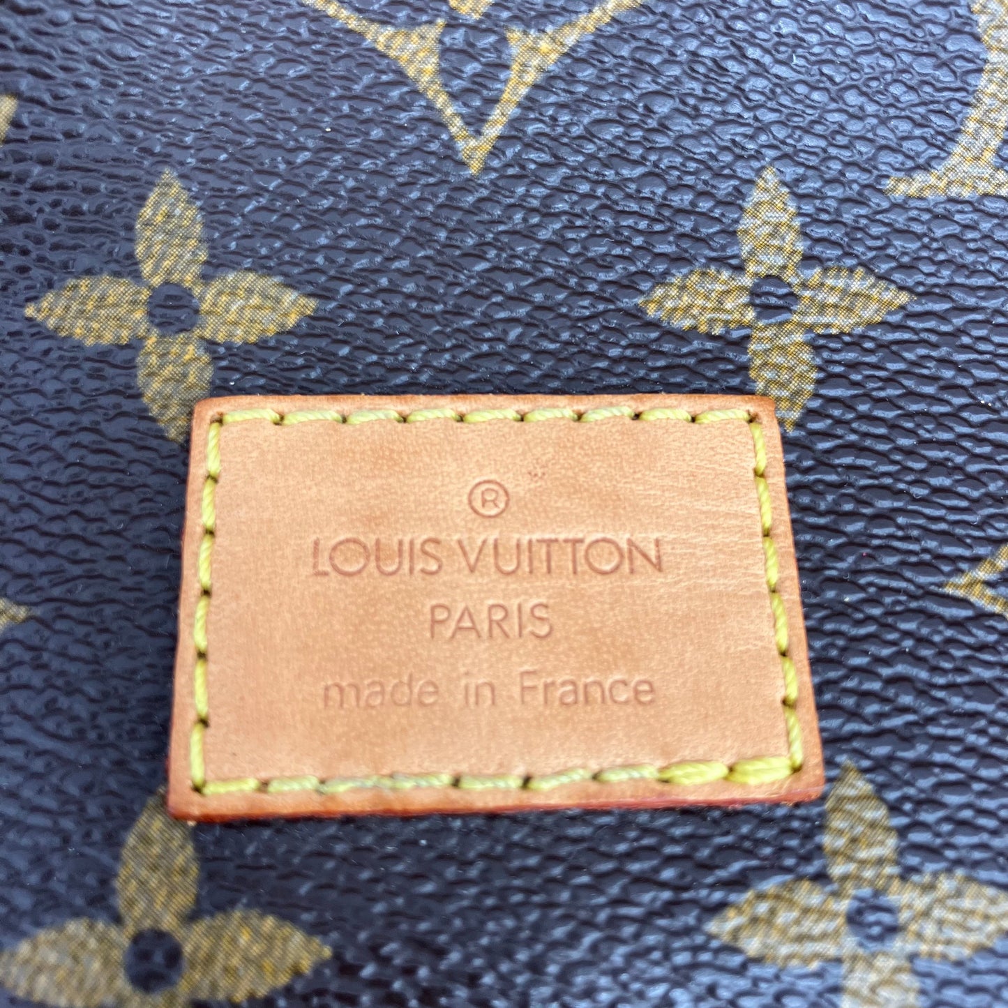 LOUIS VUITTON Monogram Saumur shoulder bag