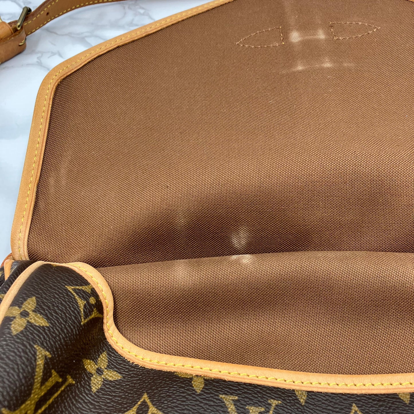 LOUIS VUITTON Monogram Saumur shoulder bag