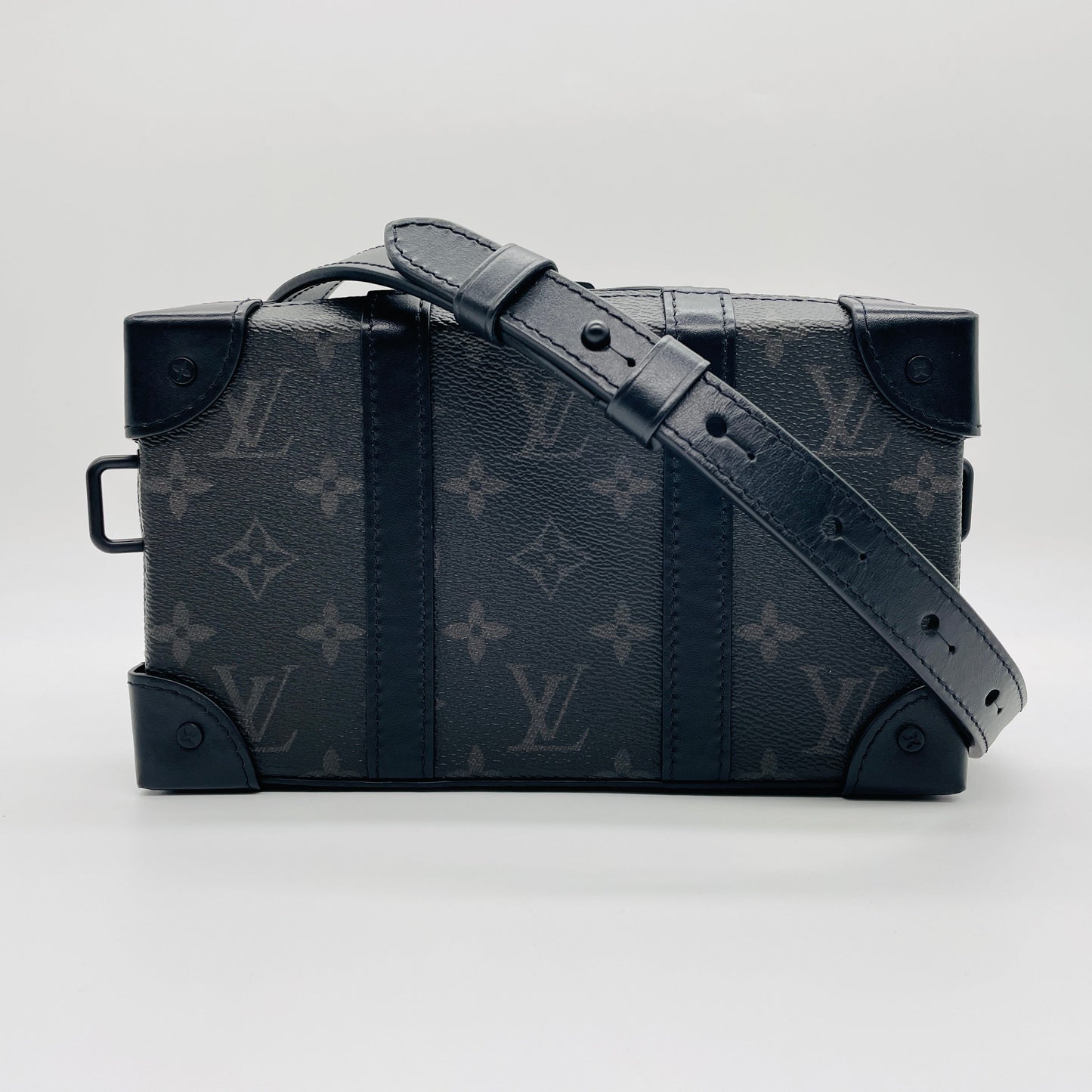 LOUIS VUITTON Eclipse Trunk Shoulder wallet RFID