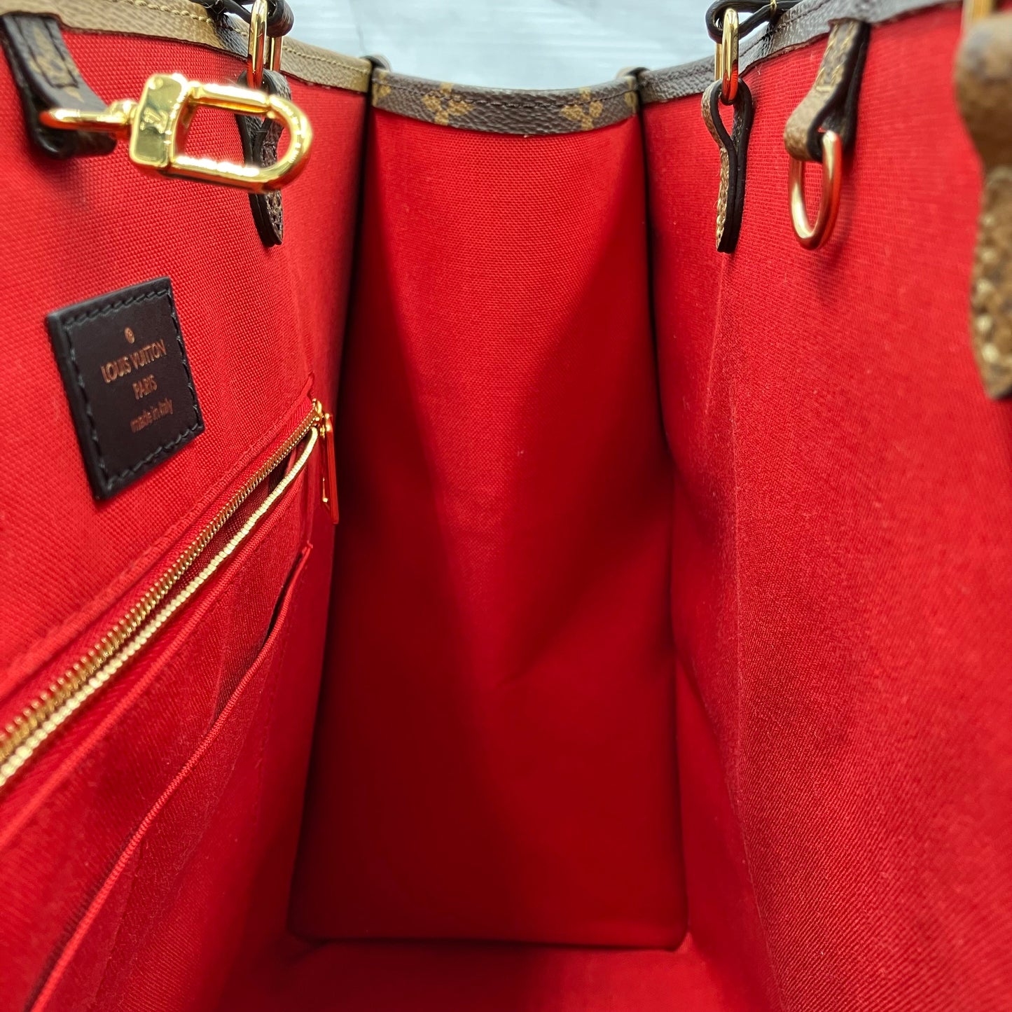 LOUIS VUITTON On The Go GM Monogram Giant Reverse