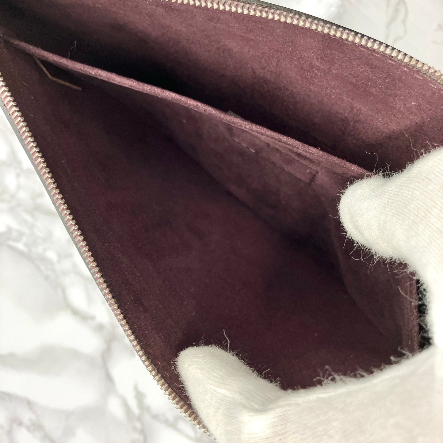 LOUIS VUITTON Epi Neverfull MM fuchsia