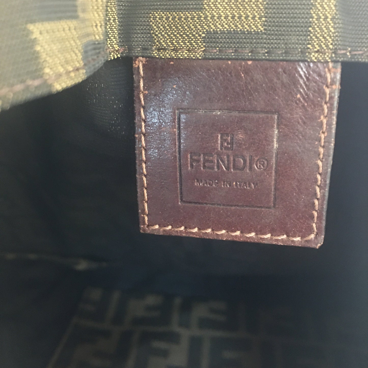 FENDI Shoulder Bag in Brown Fabric