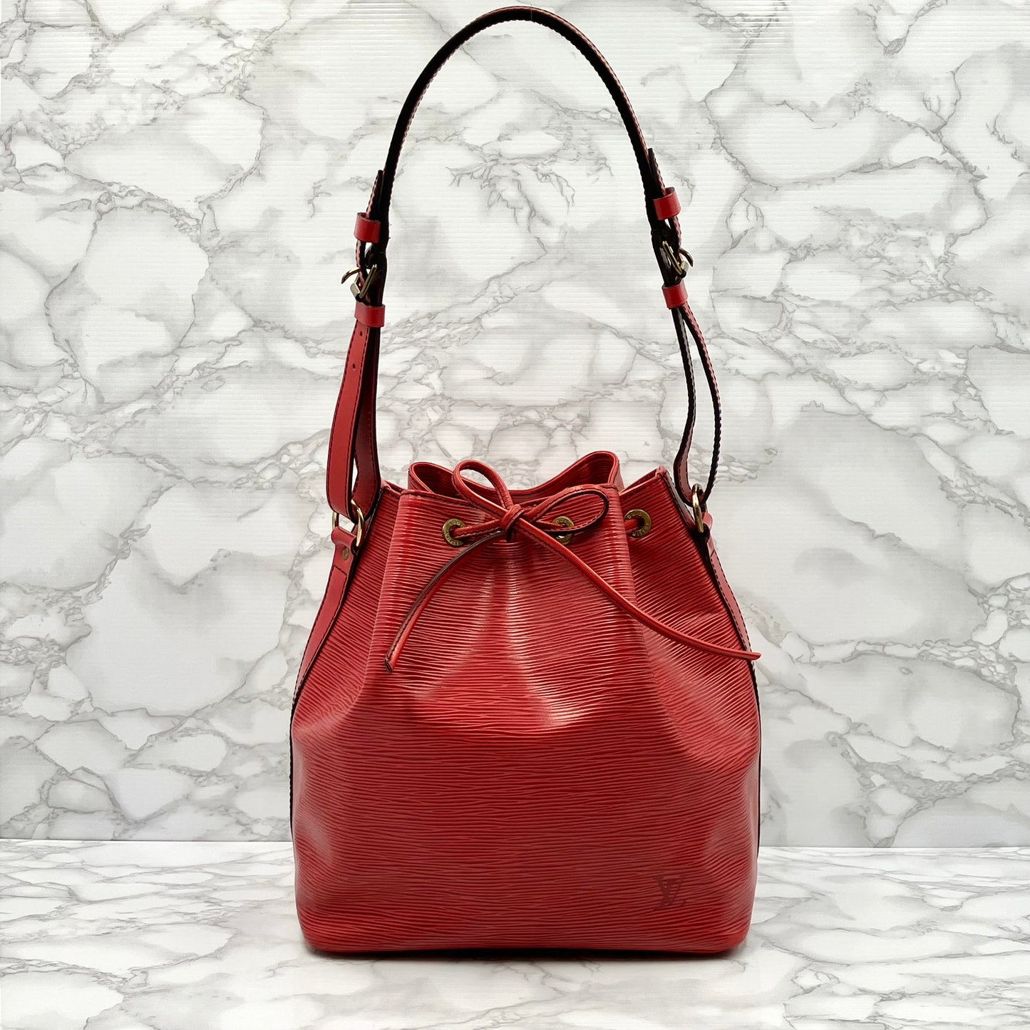 LOUIS VUITTON Epi petit noé