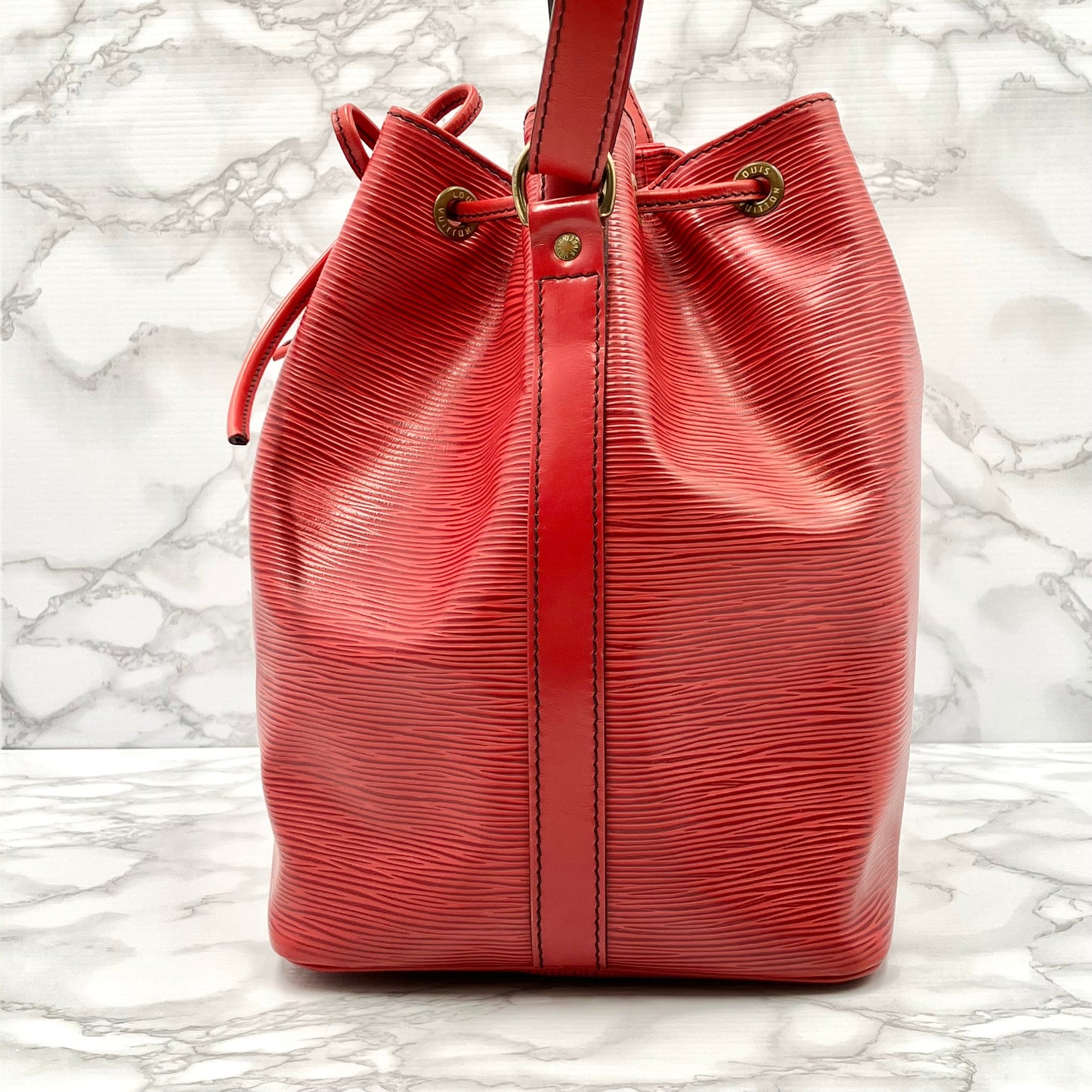 LOUIS VUITTON Epi petit noé
