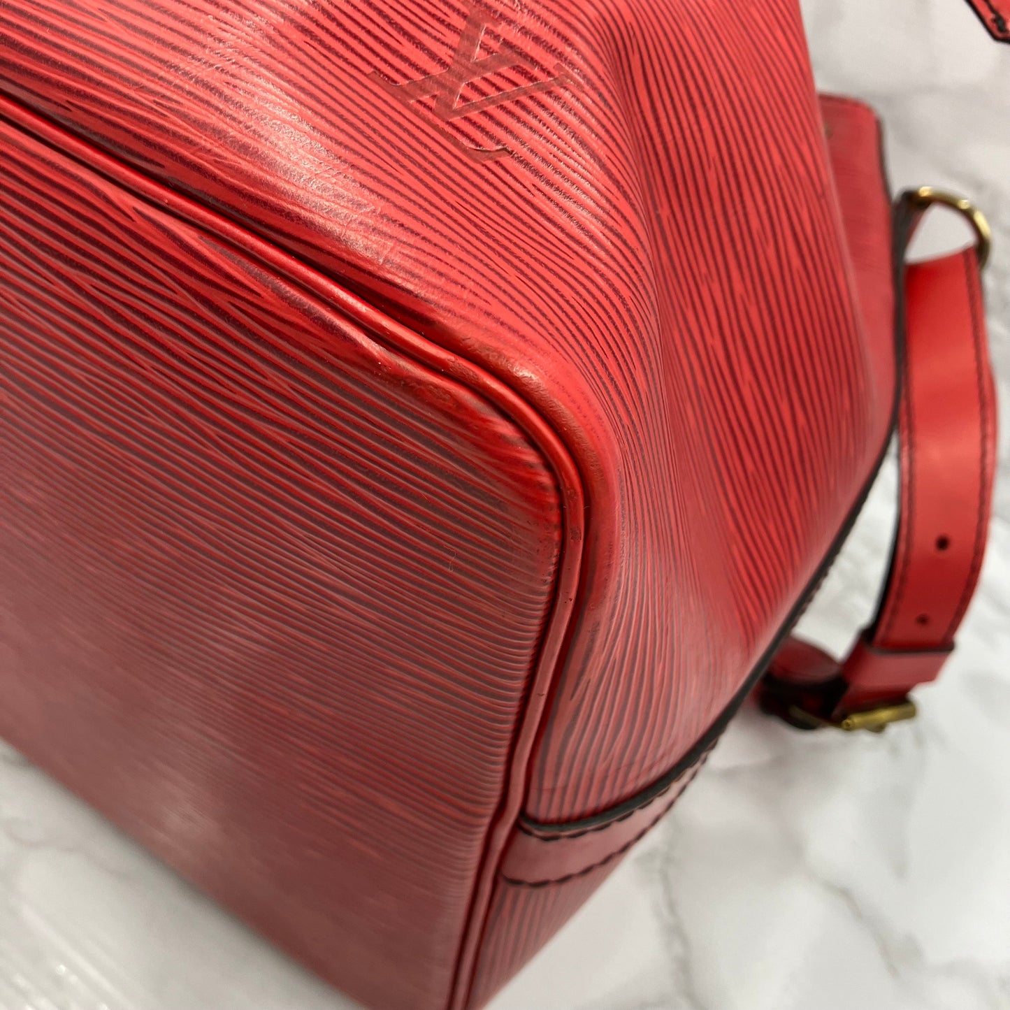 LOUIS VUITTON Epi petit noé