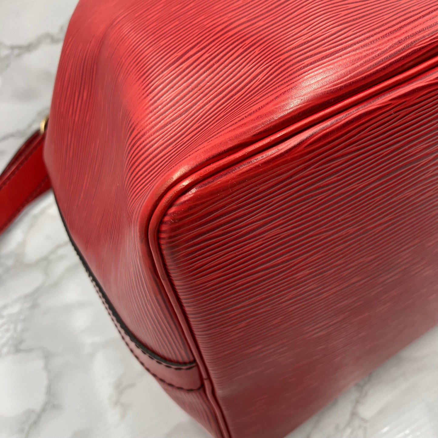 LOUIS VUITTON Epi petit noé
