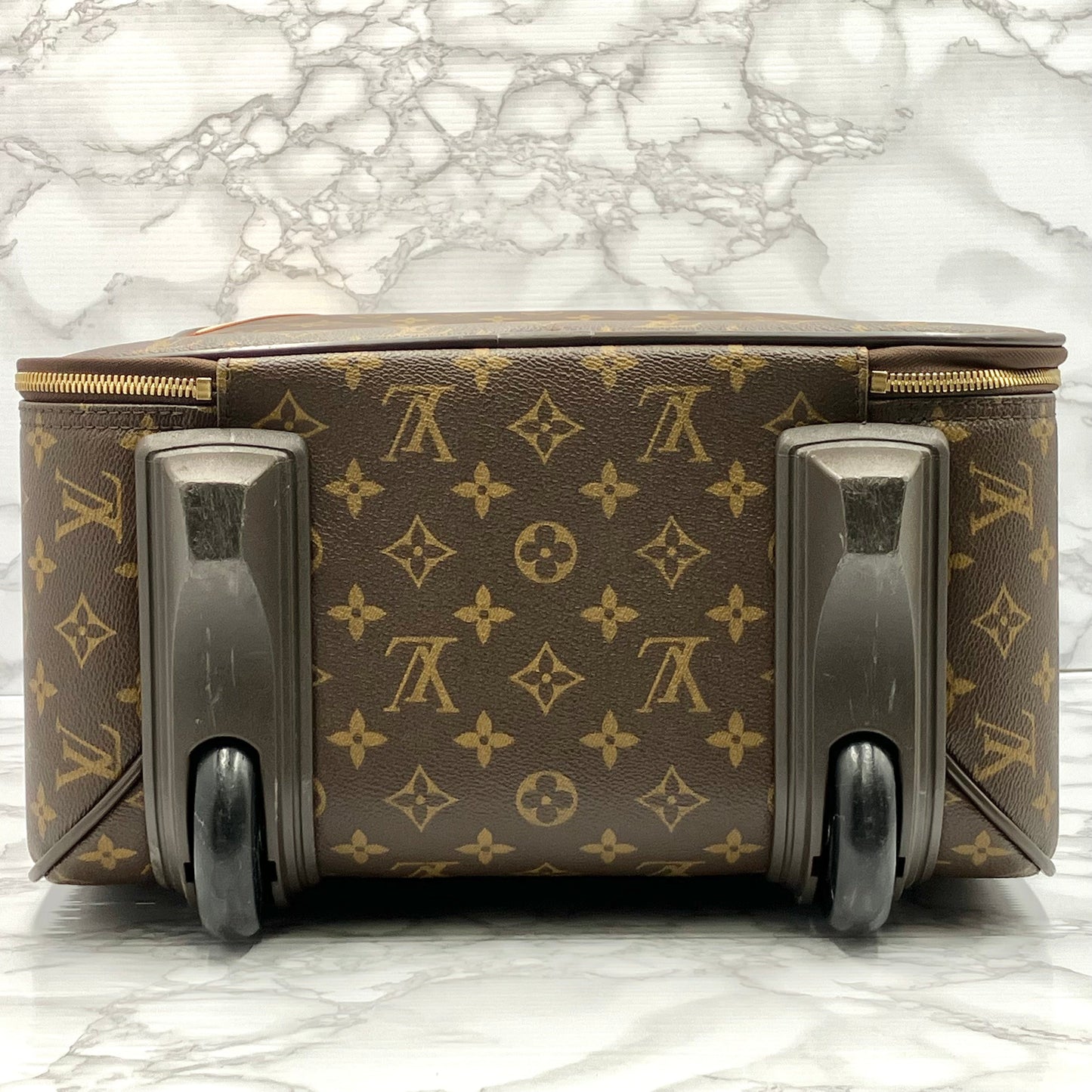 LOUIS VUITTON Monogram Pegase 45