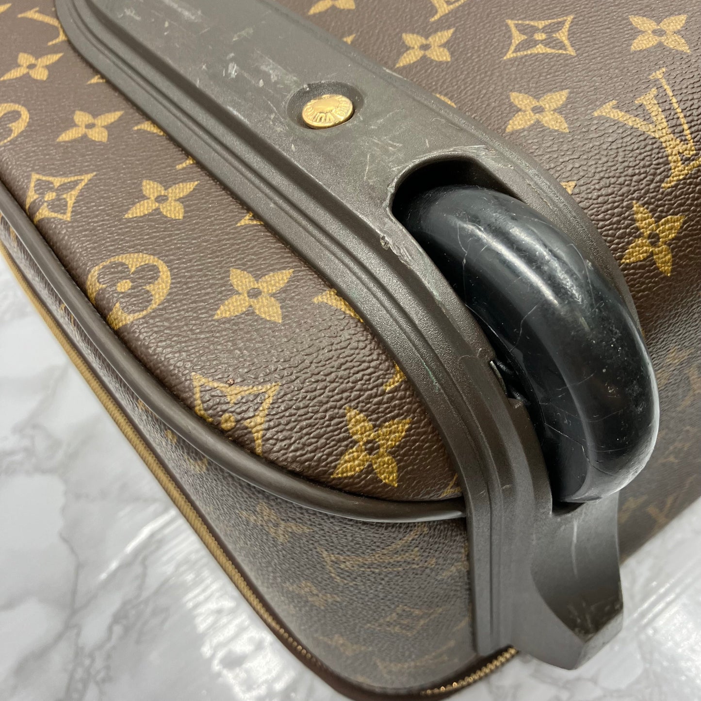 LOUIS VUITTON Monogram Pegase 45