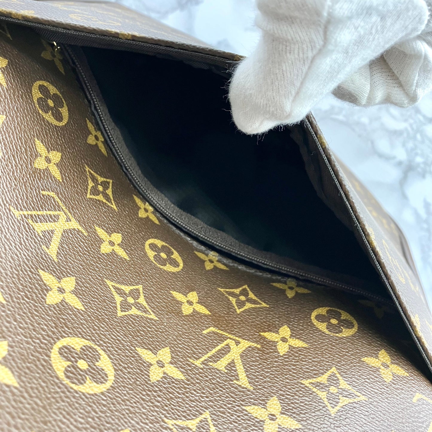 LOUIS VUITTON Monogram Pegase 45