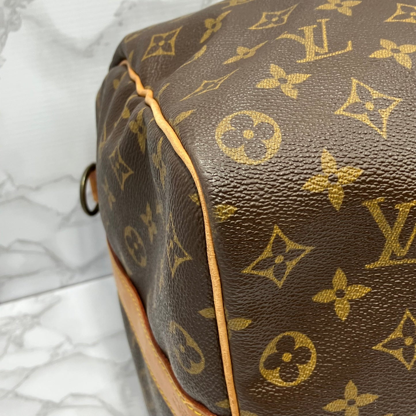 LOUIS VUITTON Monogram Keepall 50 Bandoliere