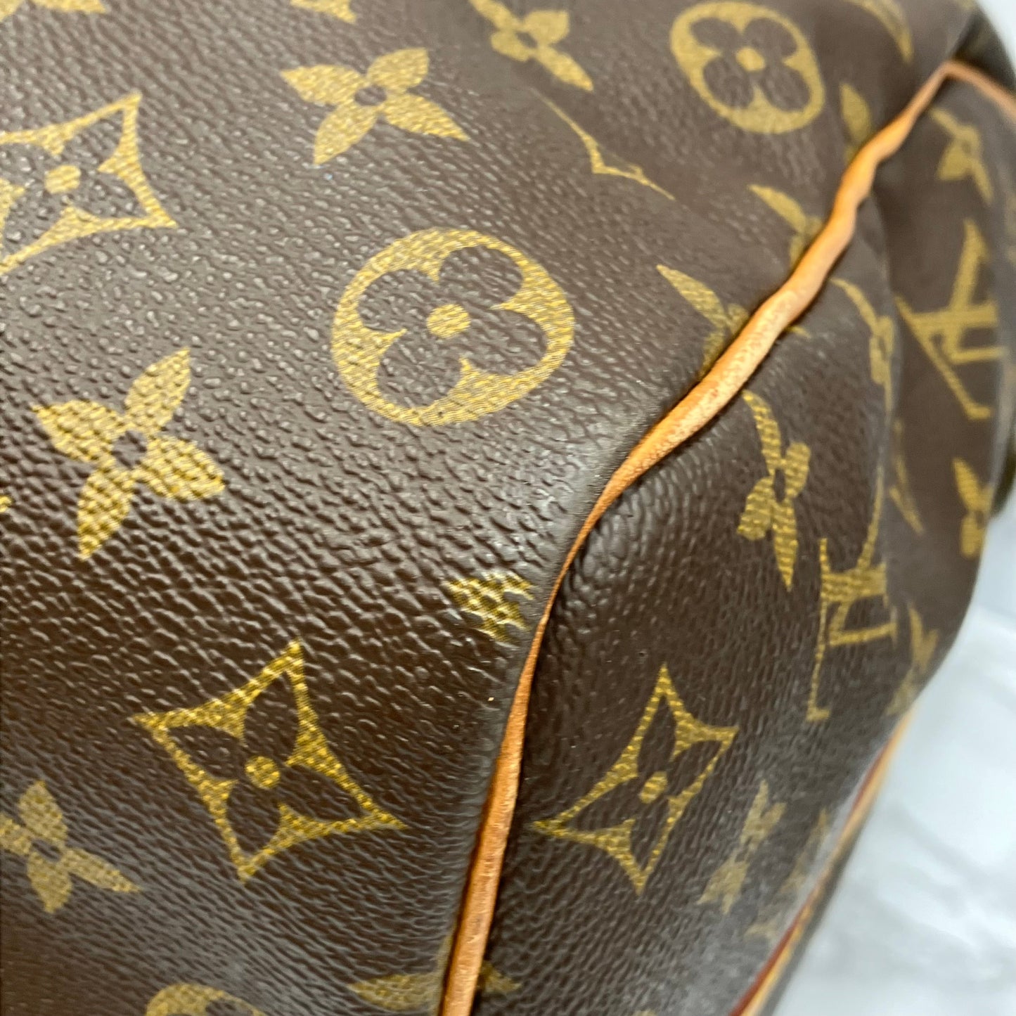 LOUIS VUITTON Monogram Keepall 50 Bandoliere