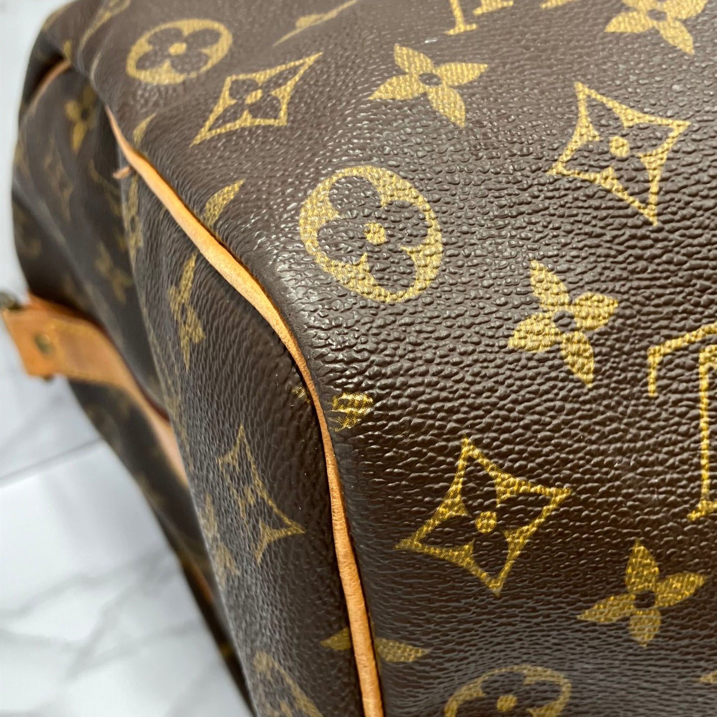 LOUIS VUITTON Monogram Keepall 50 Bandoliere