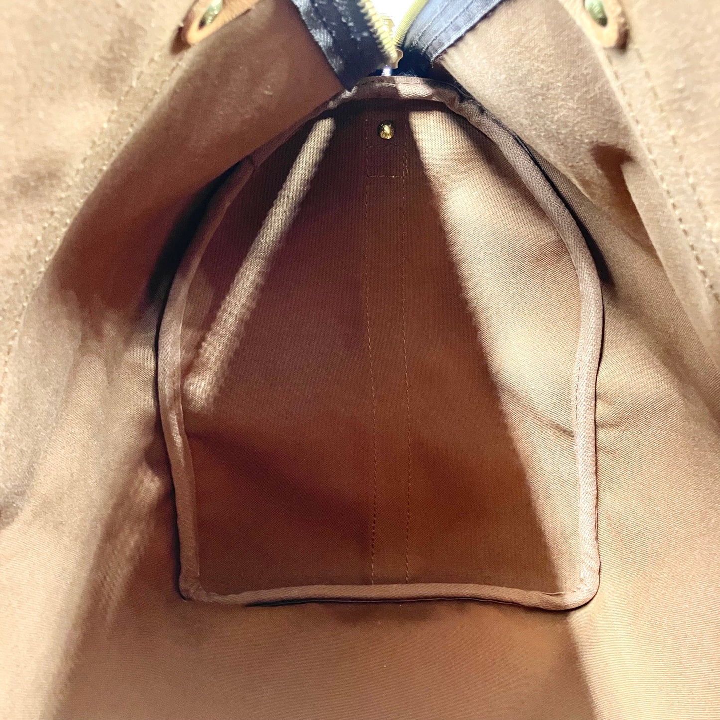 LOUIS VUITTON Monogram Keepall 50 Bandoliere
