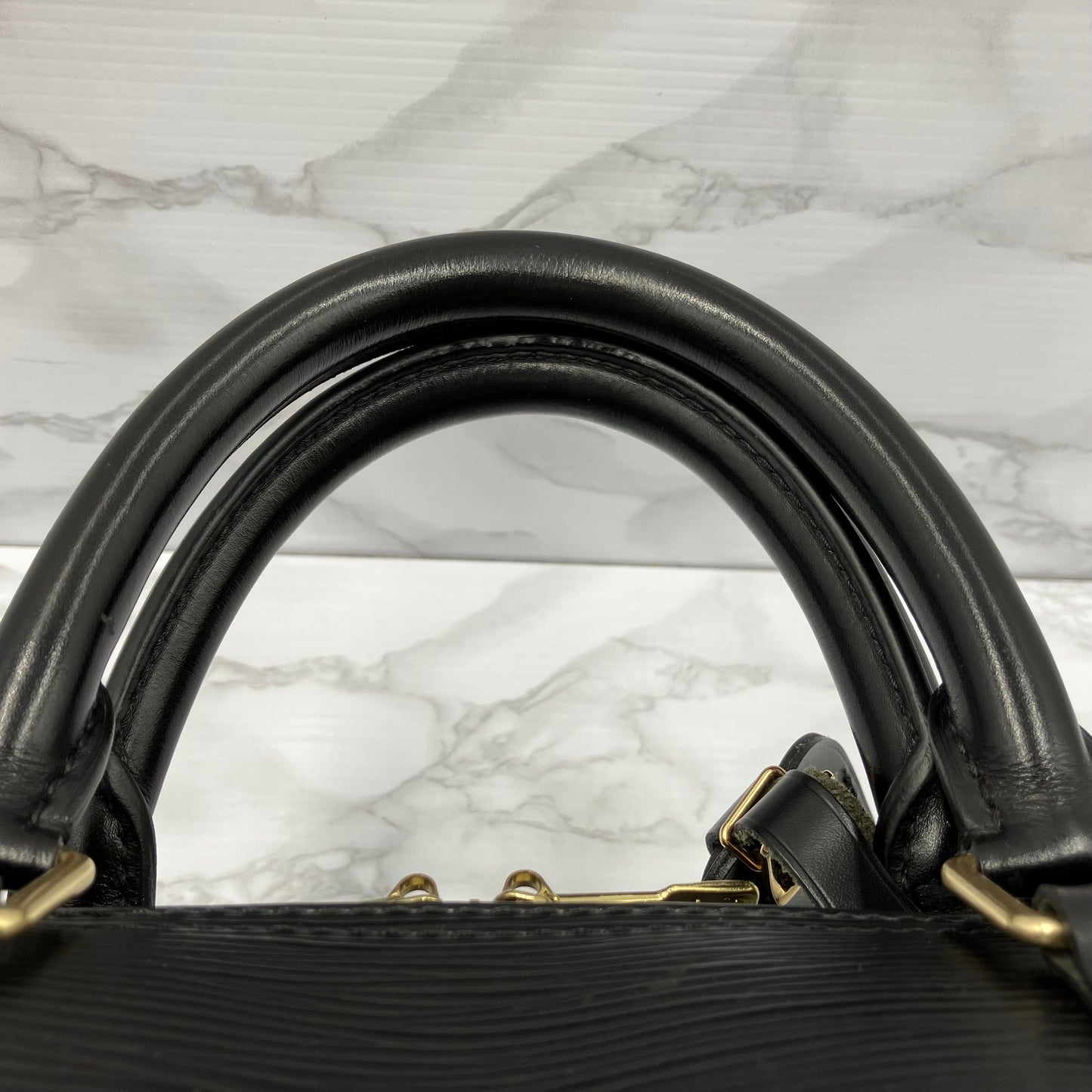 LOUIS VUITTON Epi Keepall 50
