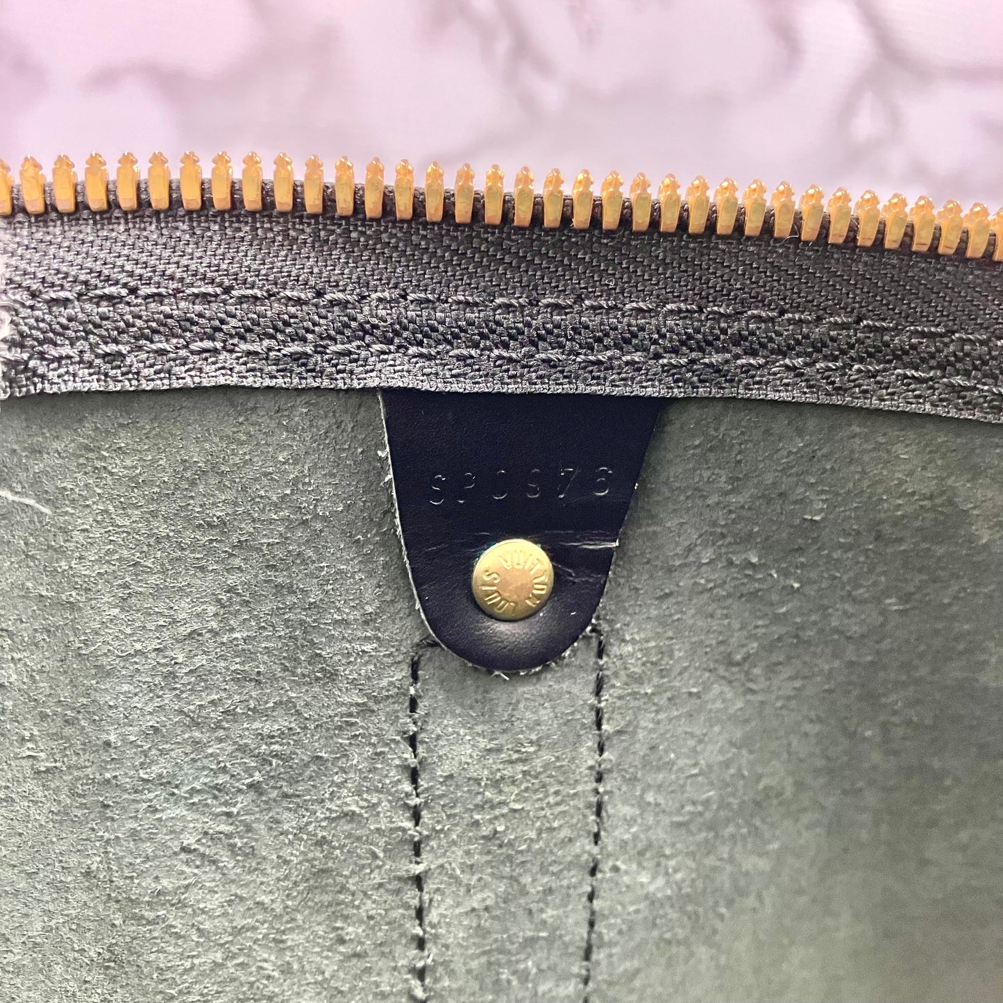 LOUIS VUITTON Epi Keepall 50