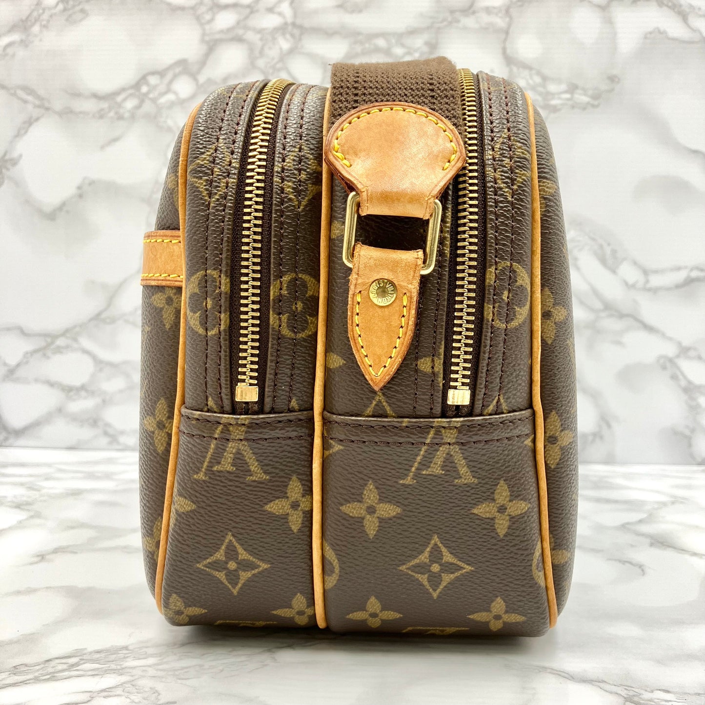 LOUIS VUITTON Monogram Reporter PM