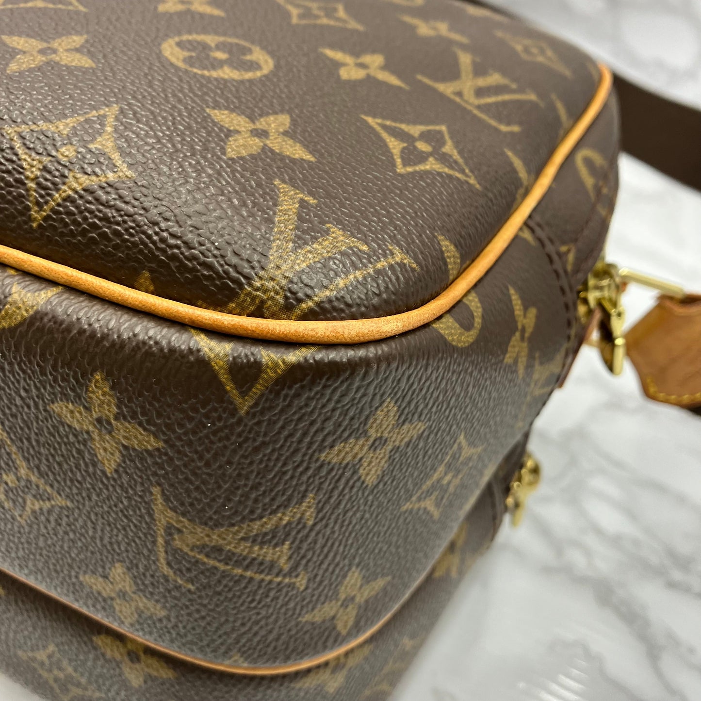 LOUIS VUITTON Monogram Reporter PM