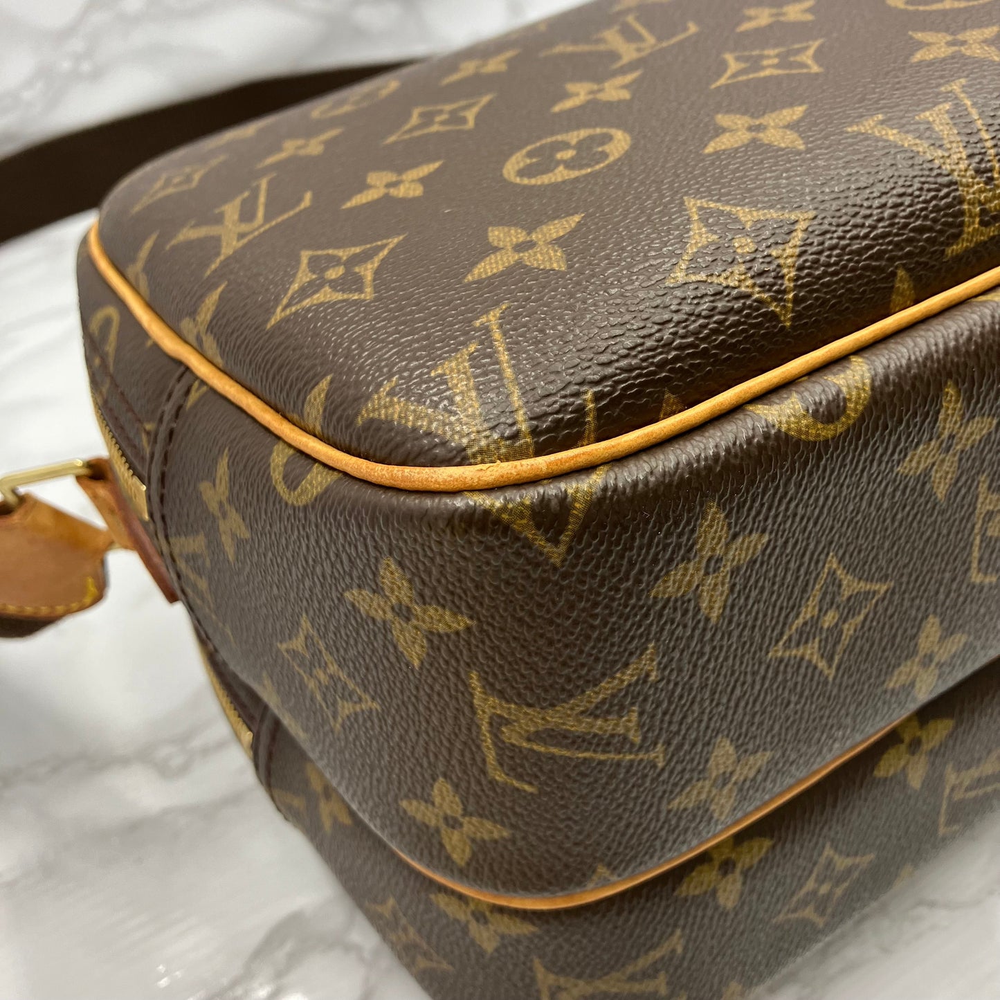 LOUIS VUITTON Monogram Reporter PM