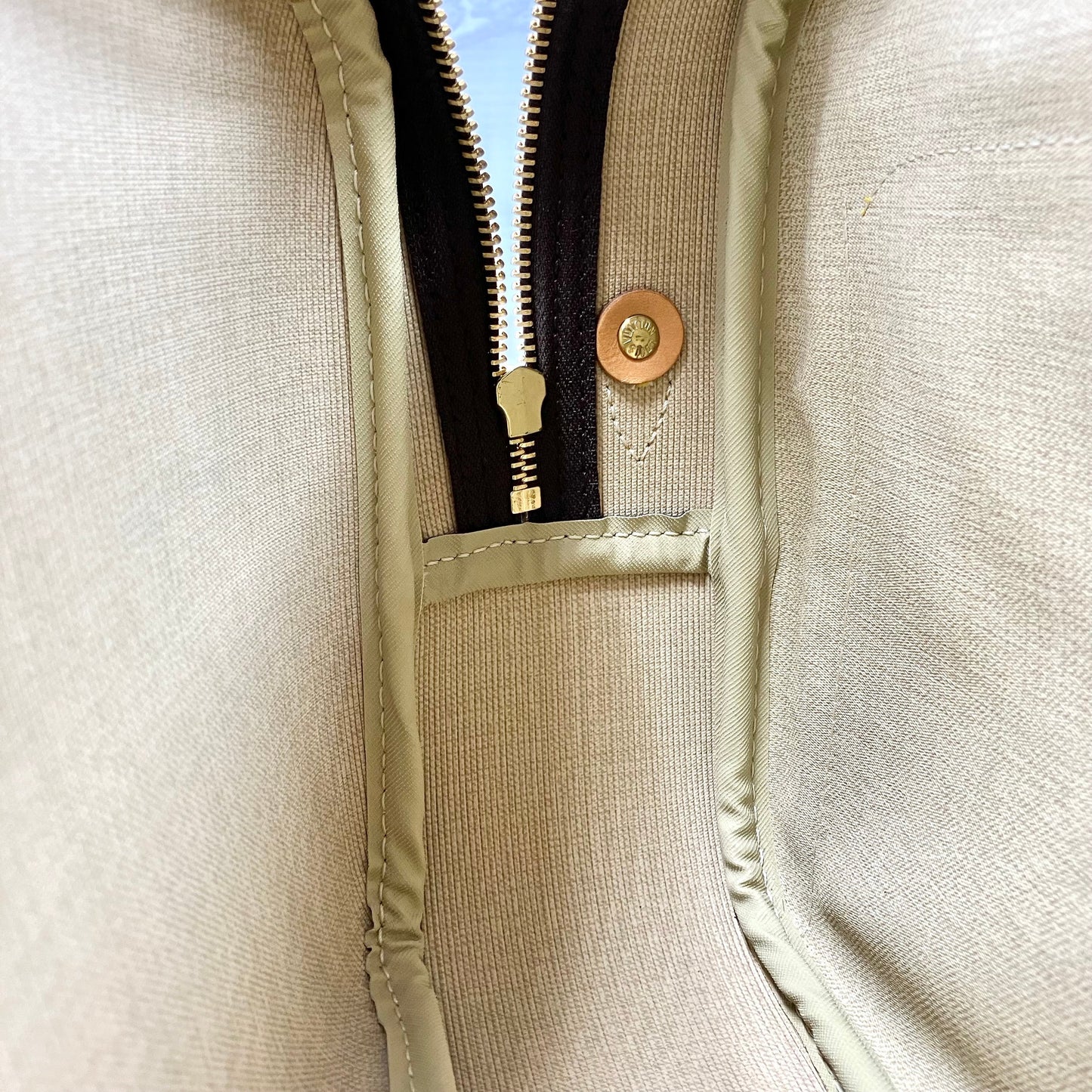 LOUIS VUITTON Monogram Reporter PM