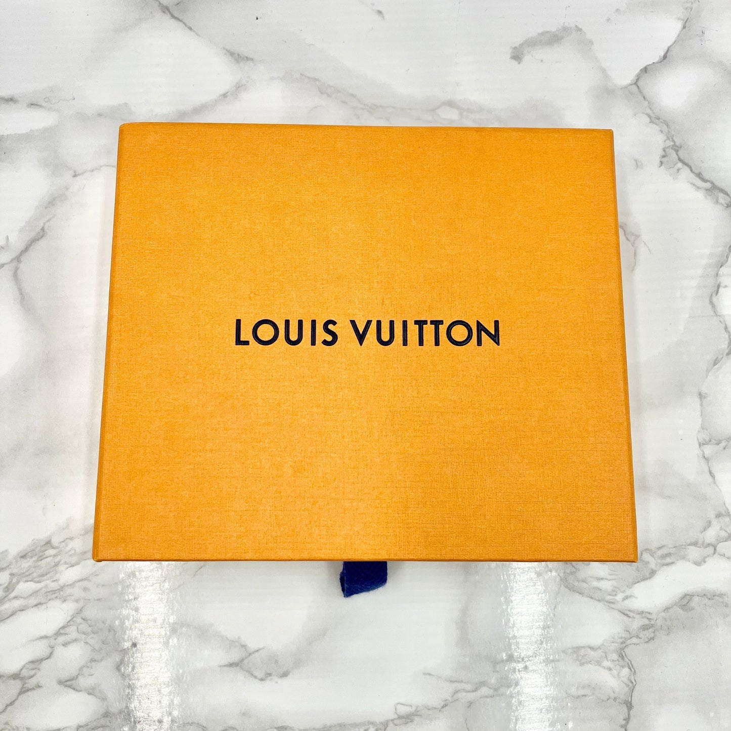 LOUIS VUITTON Monogram Victorine