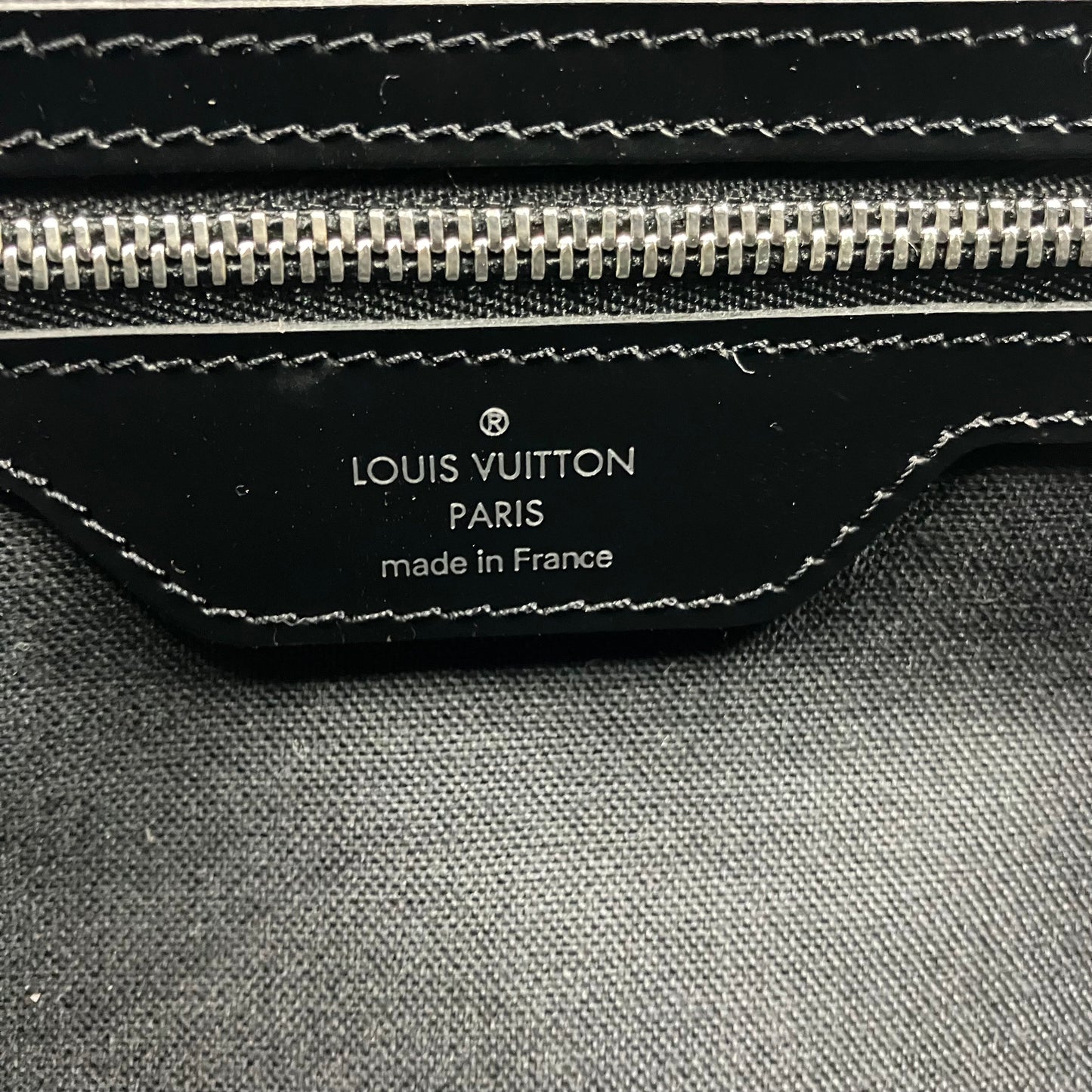 LOUIS VUITTON Taiga Victor Shoulder bag