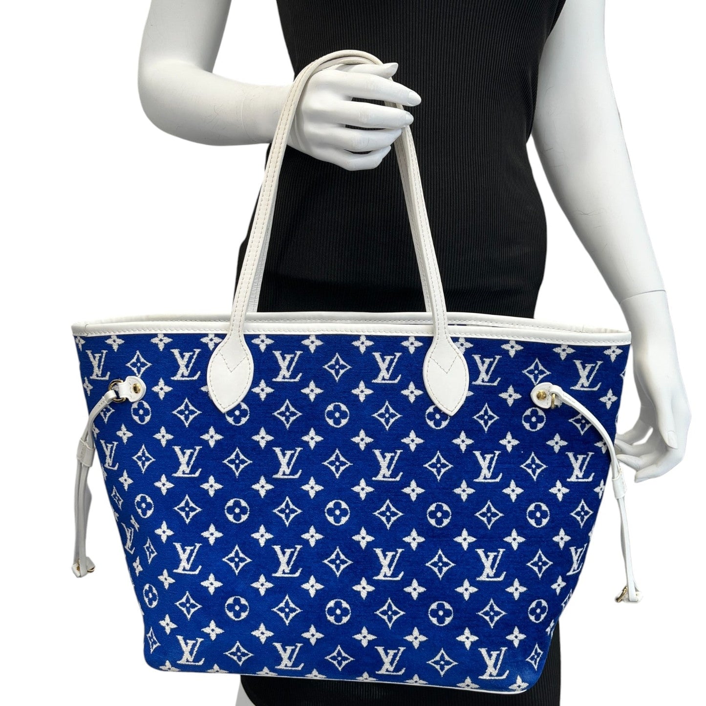 Women's Neverful Spring In The City Mm Tote Bag Blue