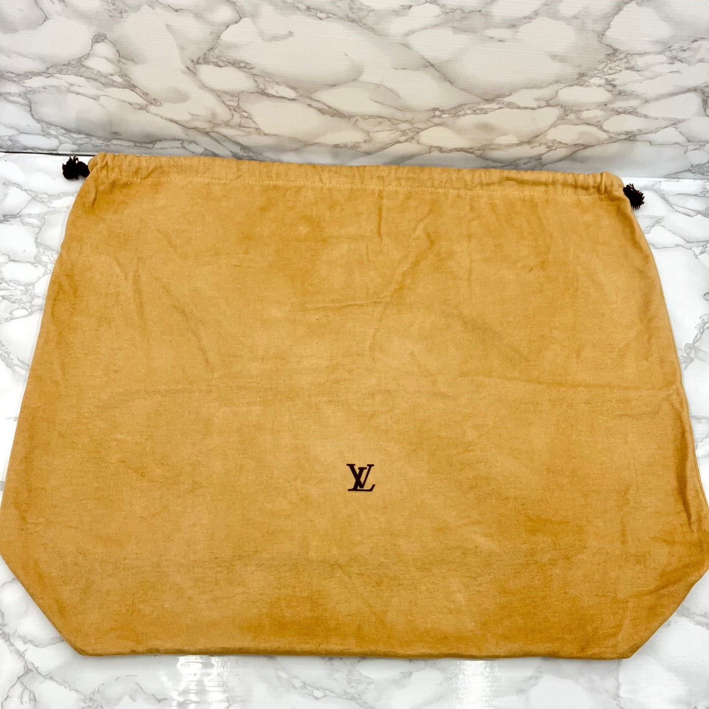 LOUIS VUITTON Monogram Nile