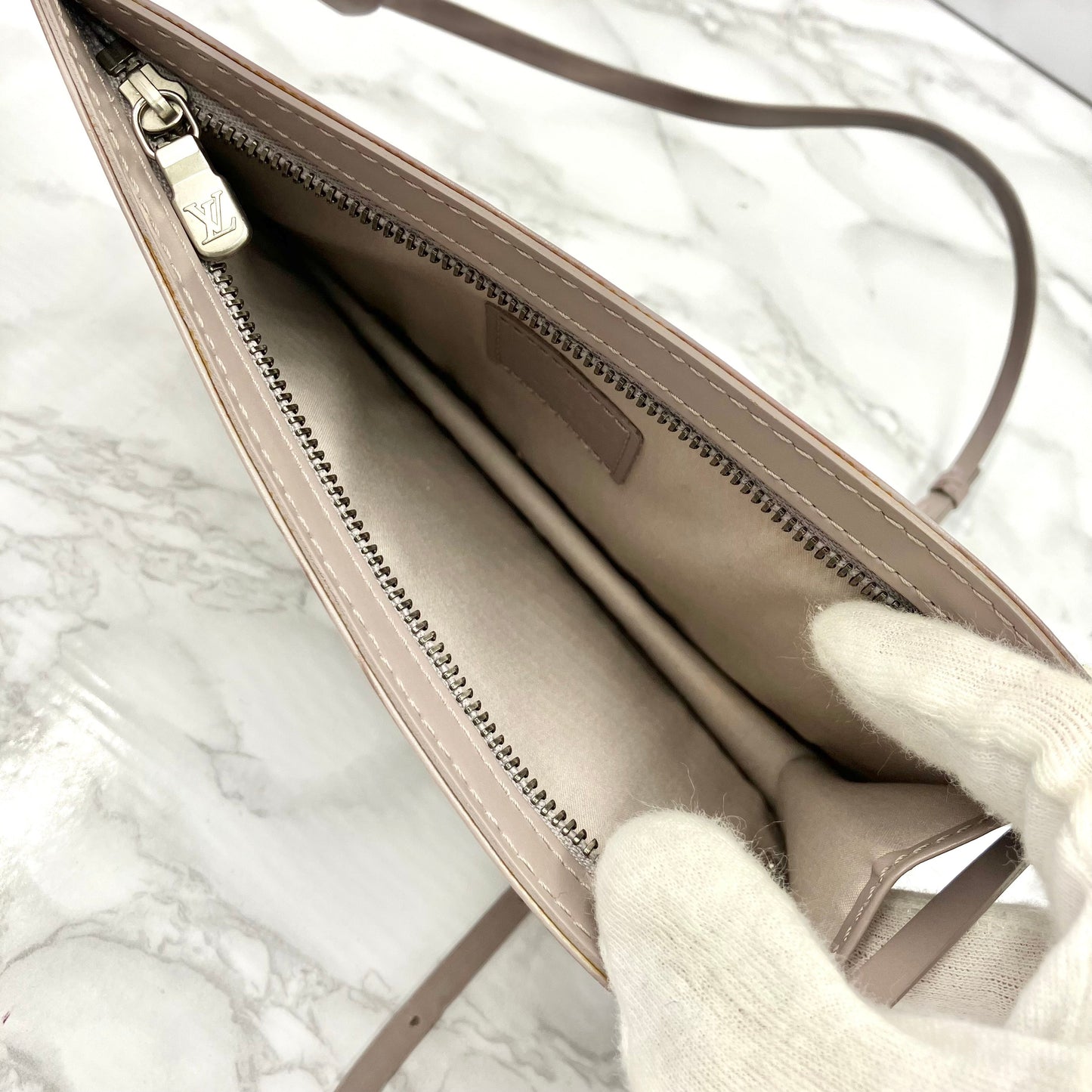 LOUIS VUITTON Epi shoulder bag