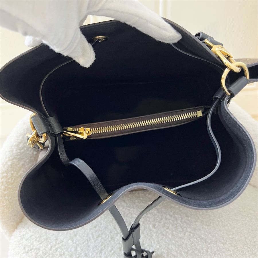 LV Neonoe MM in Monogram Canvas, Black Strap and GHW