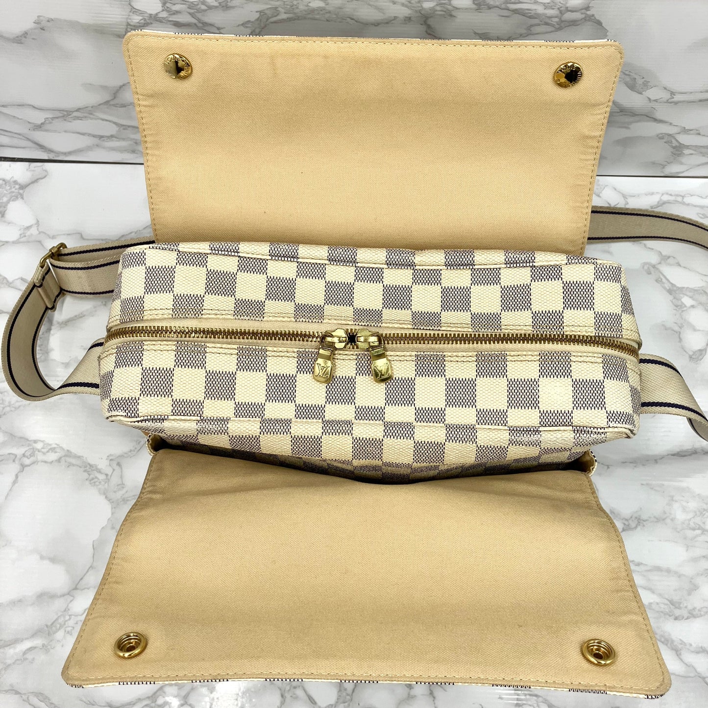 LOUIS VUITTON Azul Naviglio
