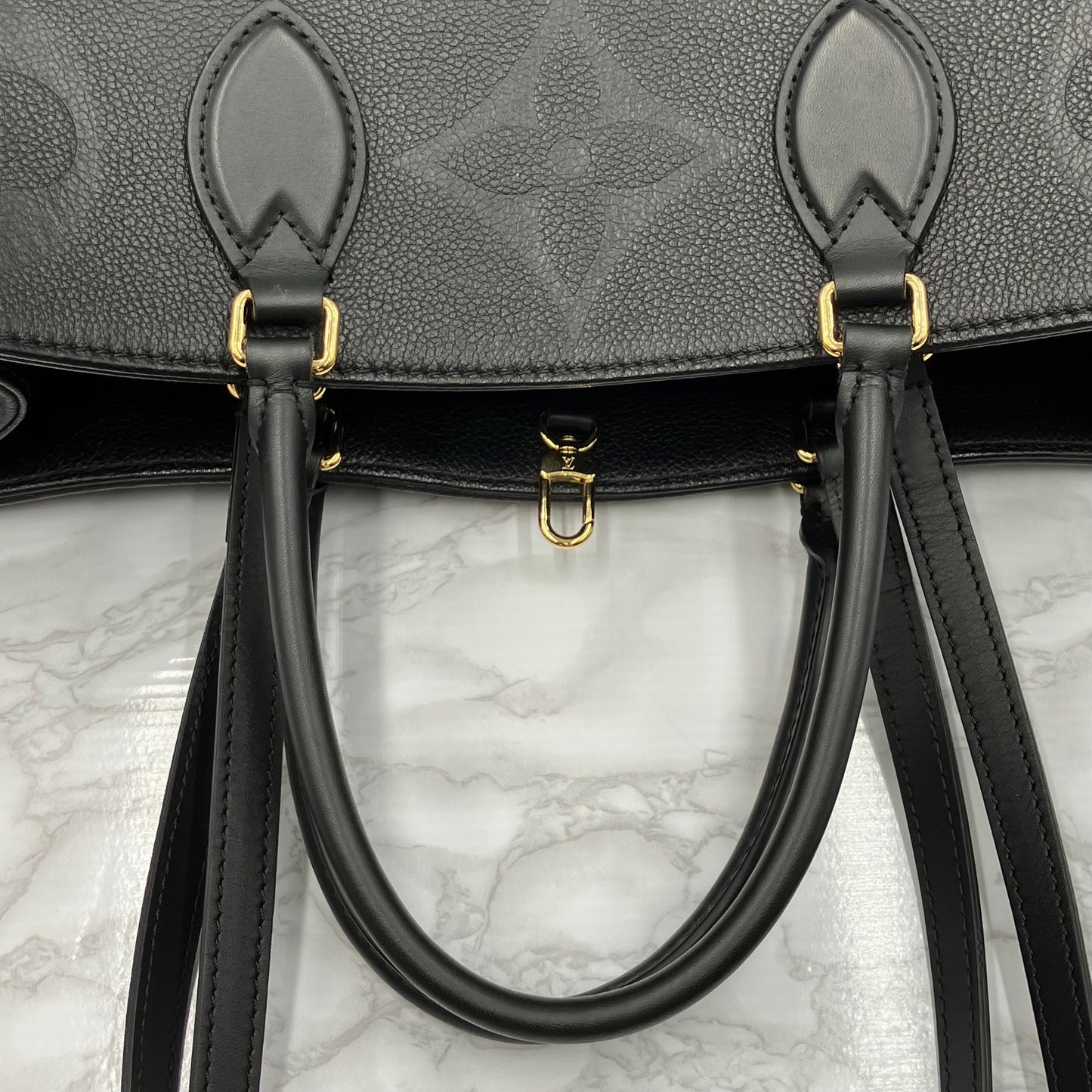 LOUIS VUITTON monogram Amplant On the go GM Shoulder bag RFID